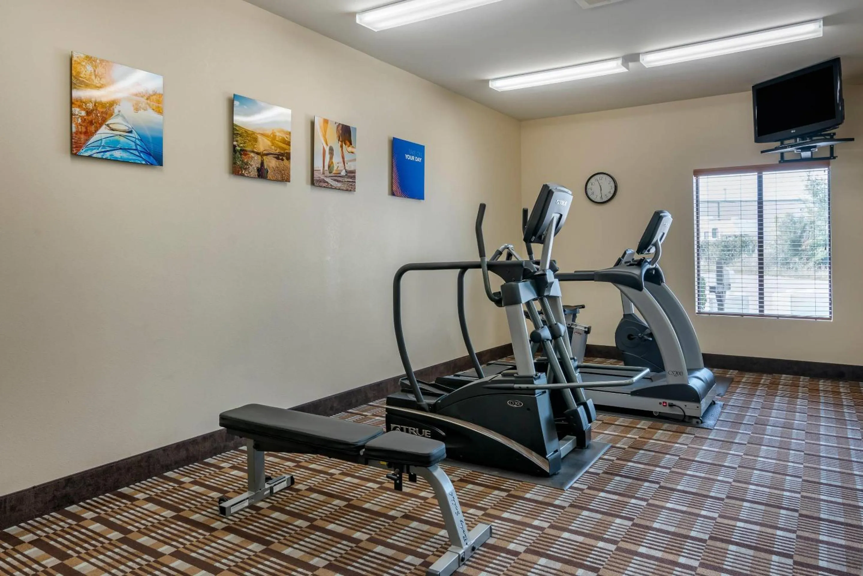 Fitness centre/facilities in Comfort Inn