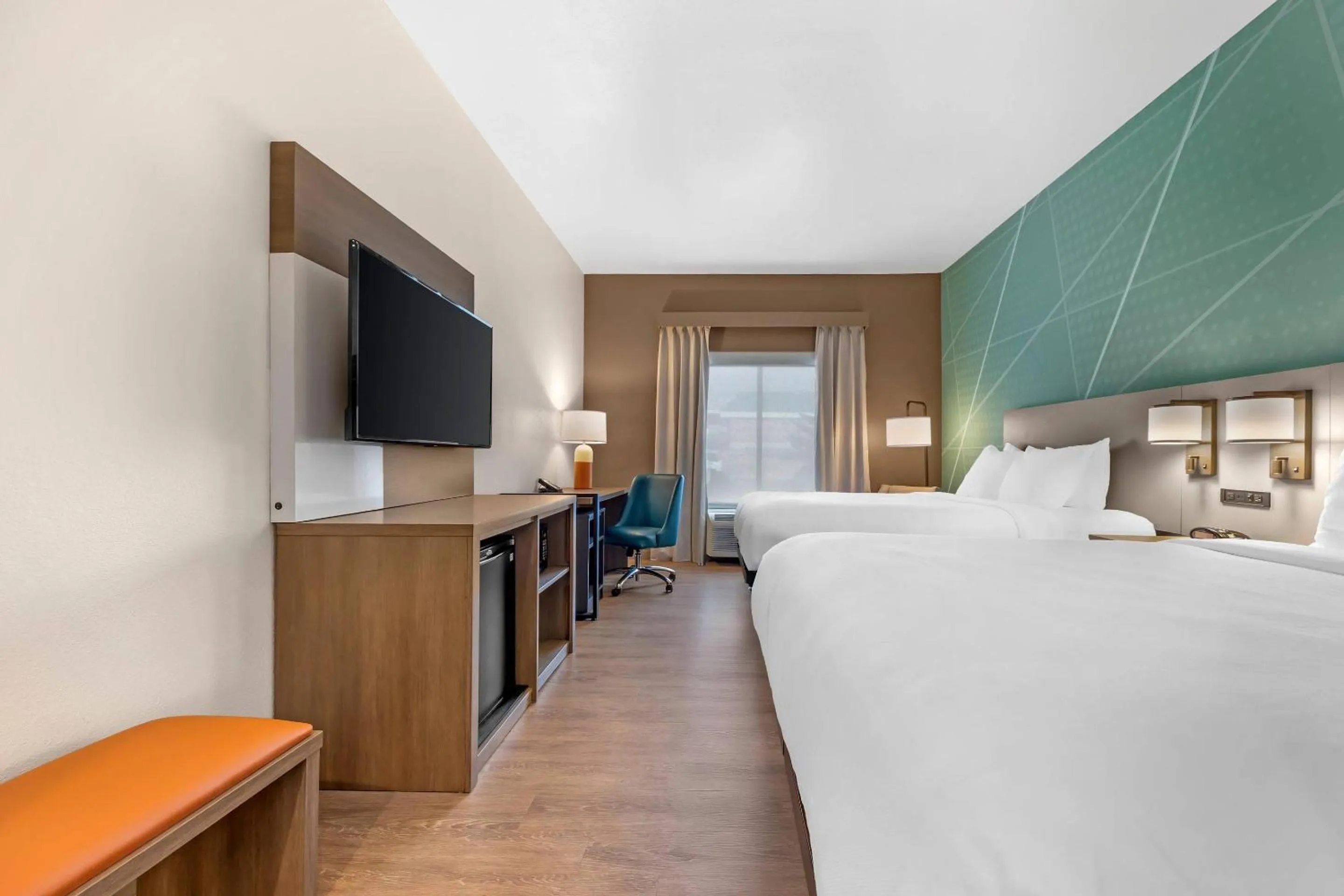 Bedroom, Bed in Comfort Inn Sullivan