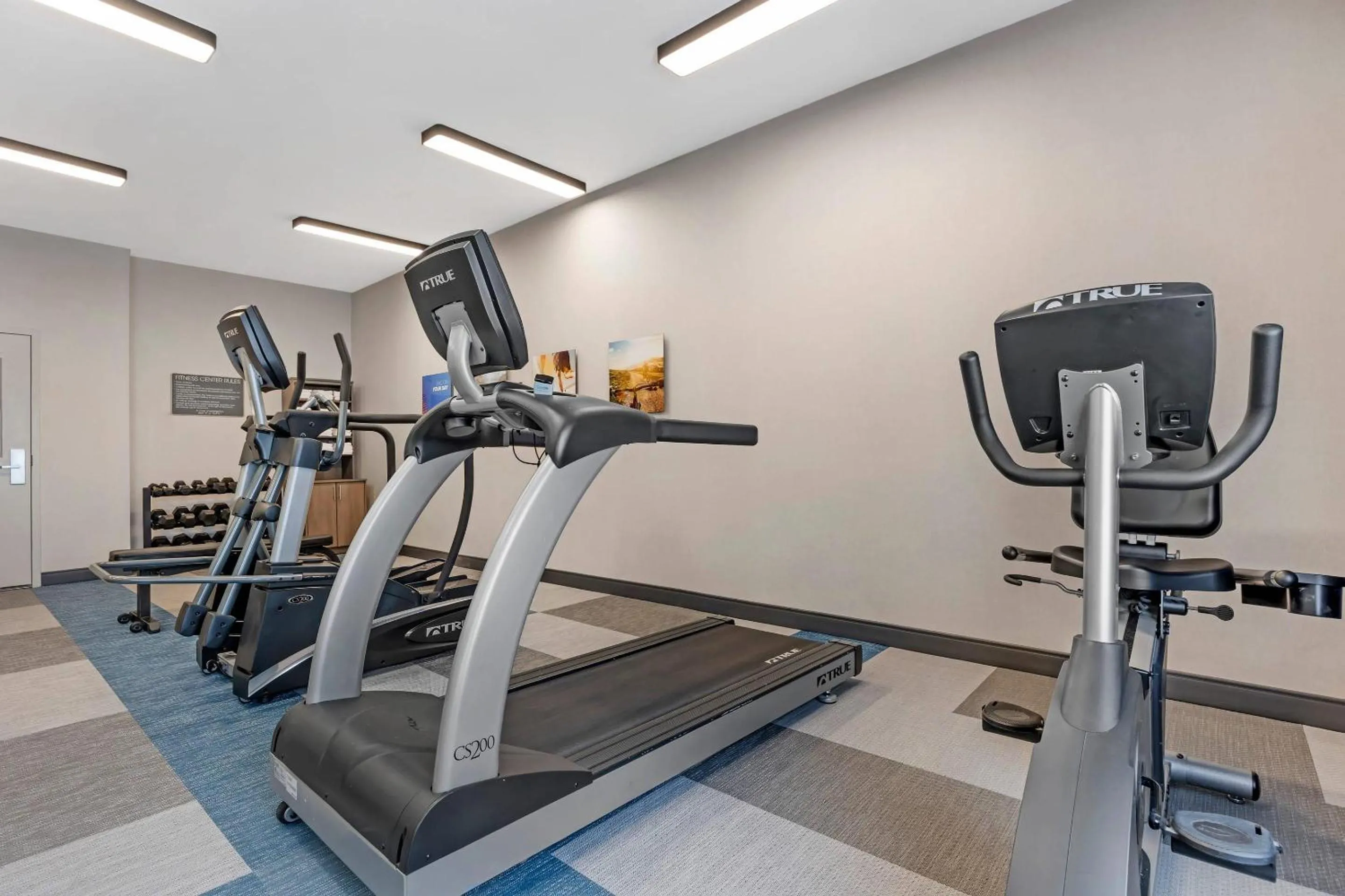 Fitness centre/facilities in Comfort Inn Sullivan