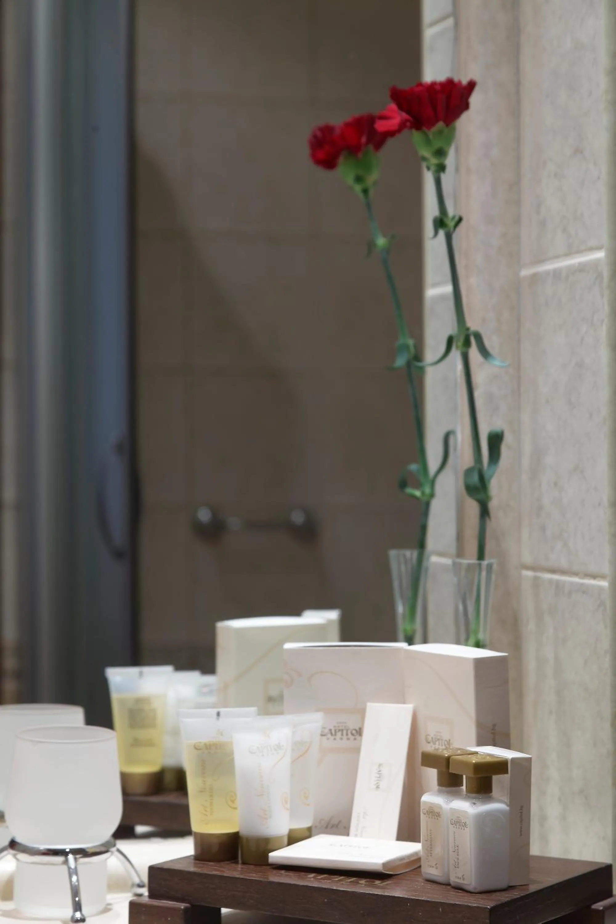 Bathroom in Capitol Hotel