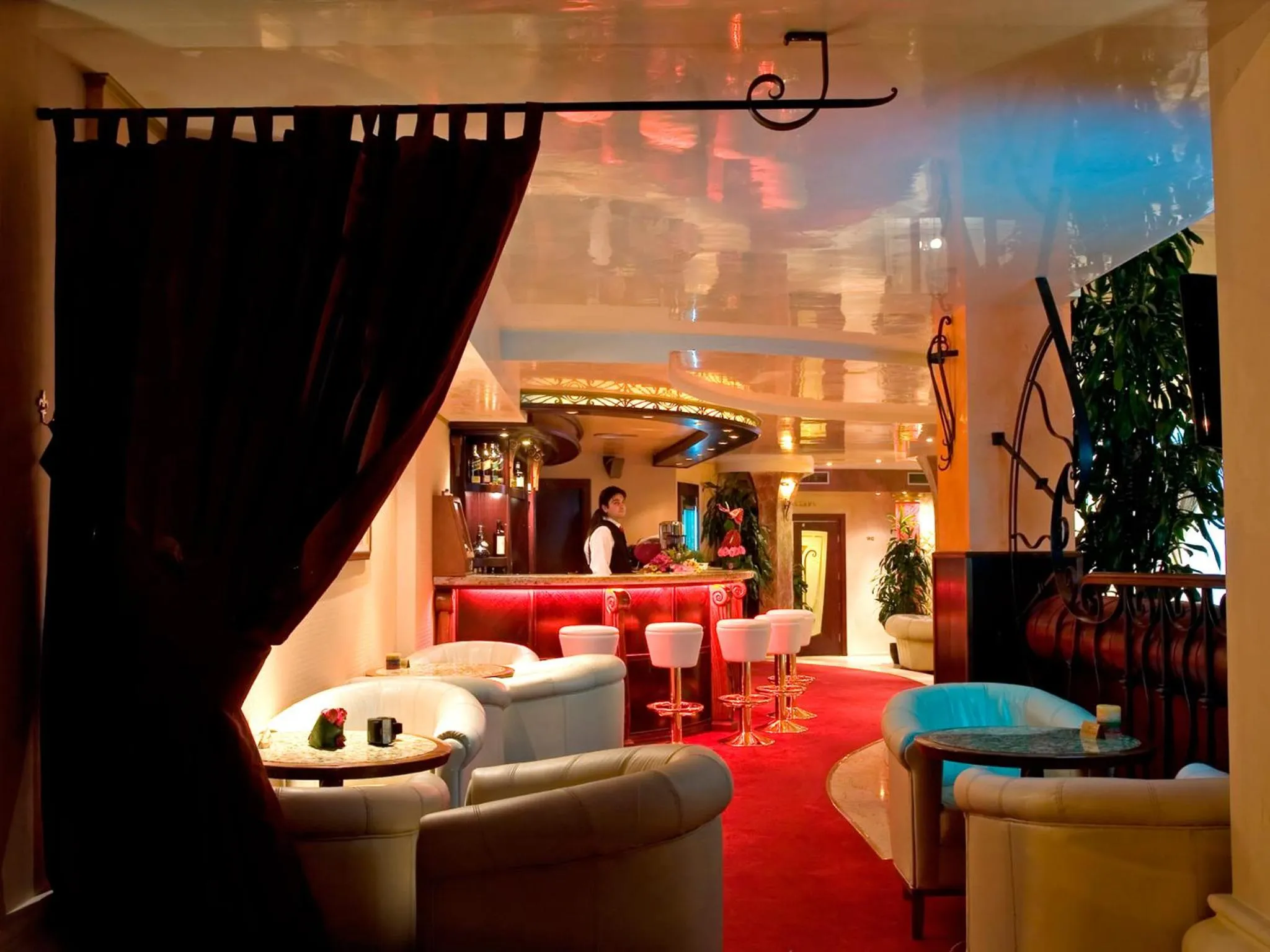 Lobby or reception in Capitol Hotel