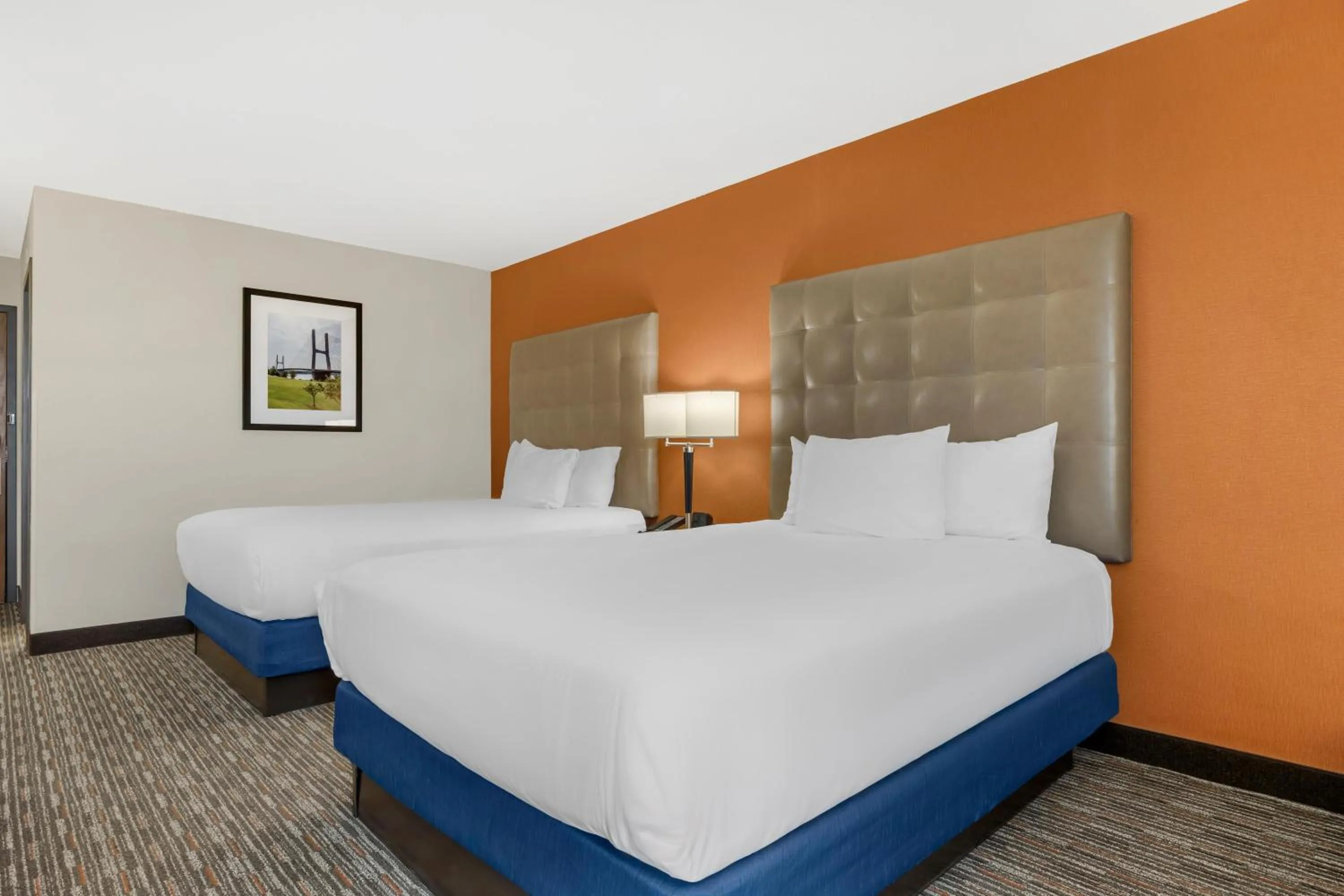 Bedroom, Bed in Pear Tree Inn Cape Girardeau West