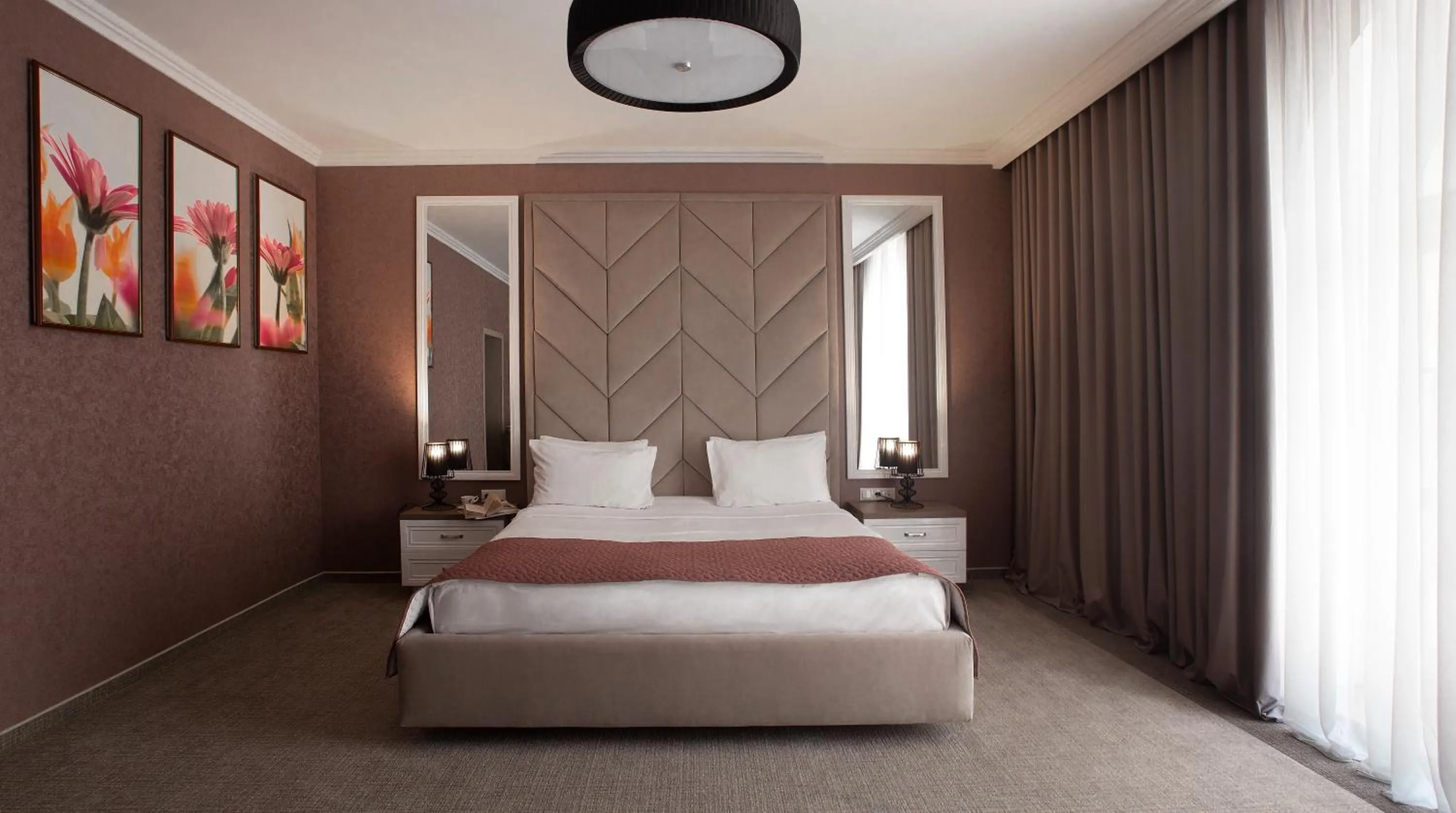 Bed in Flowers Hotel