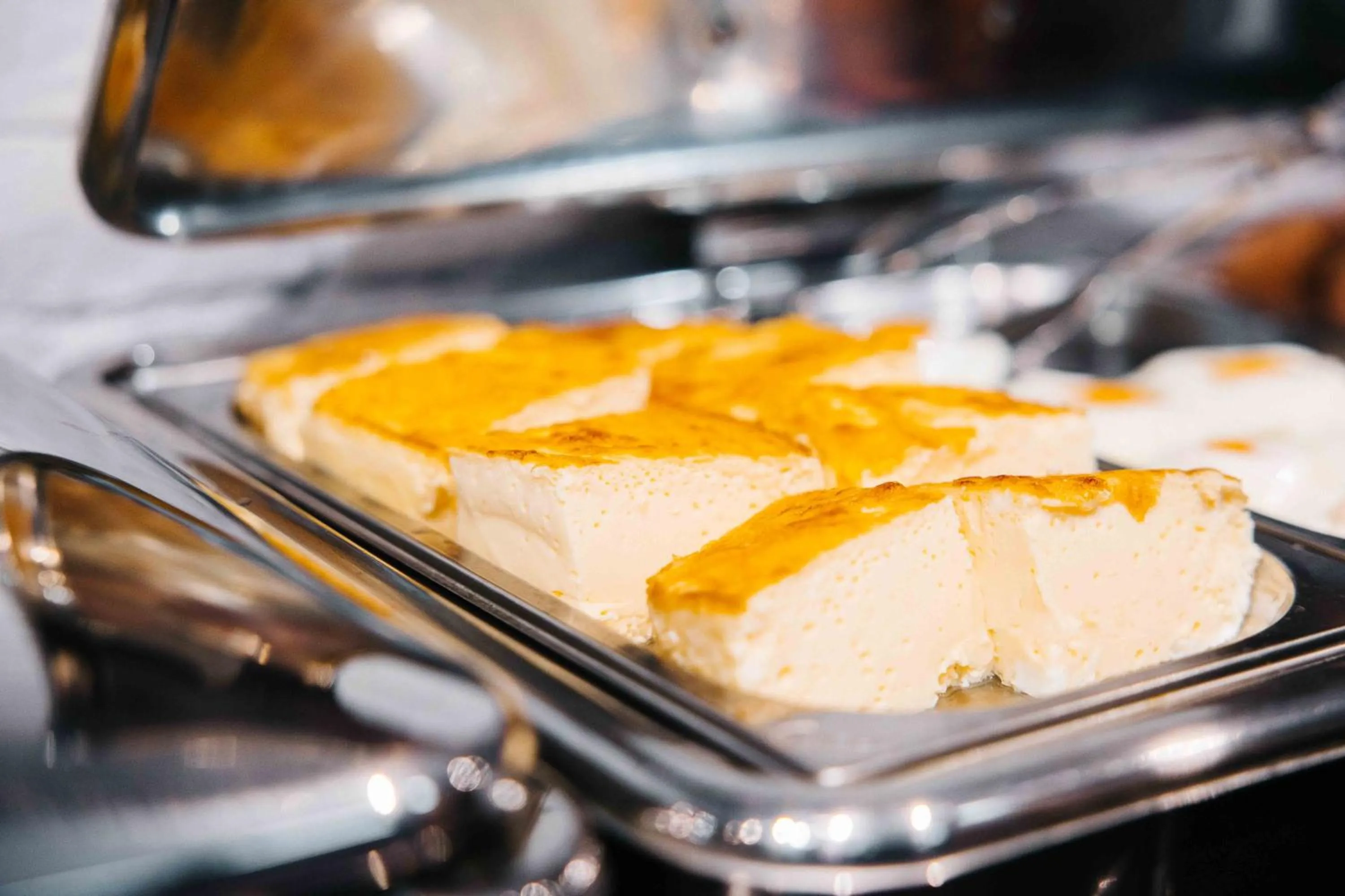 Breakfast in Flowers Hotel