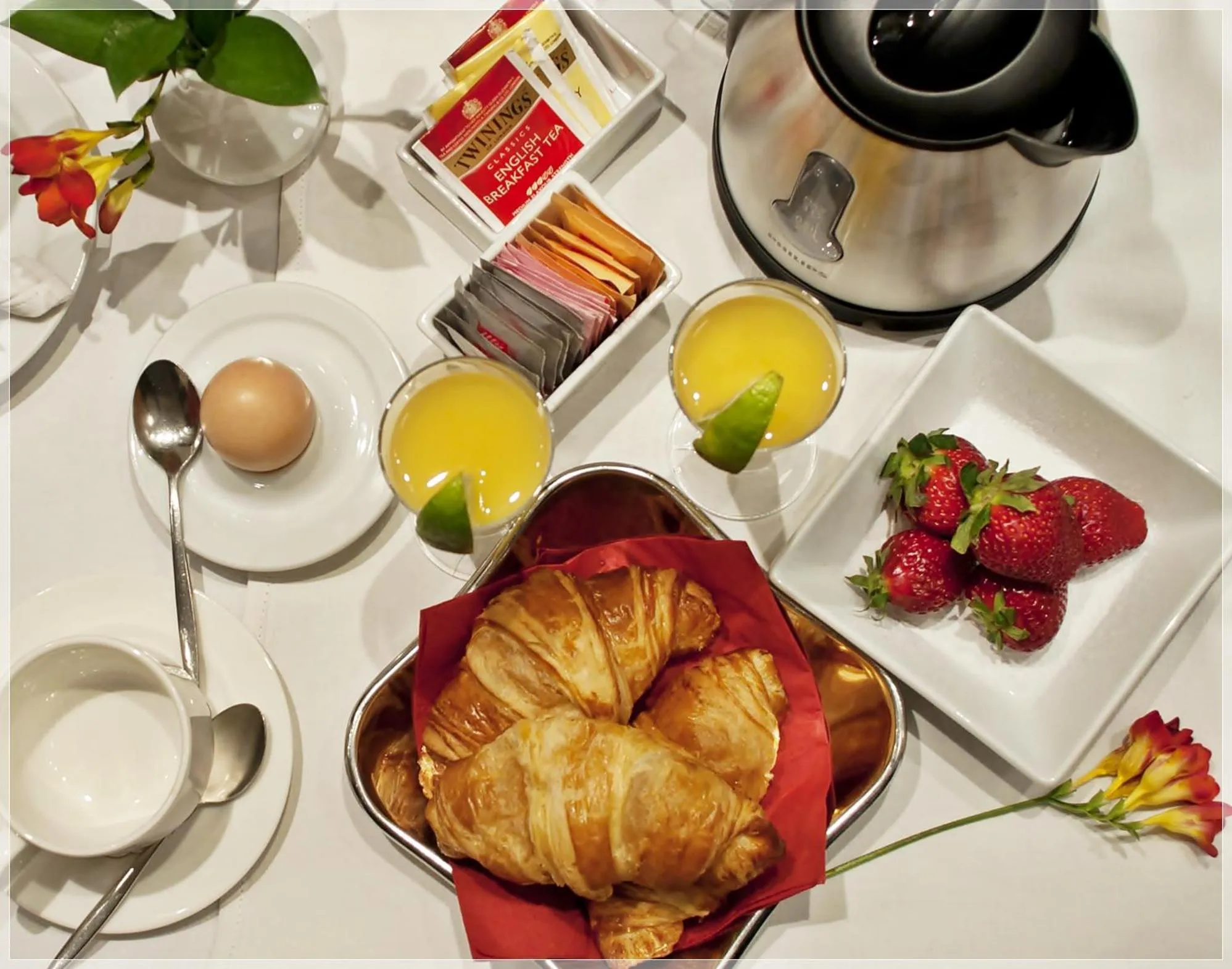 Breakfast in Hotel Downtown