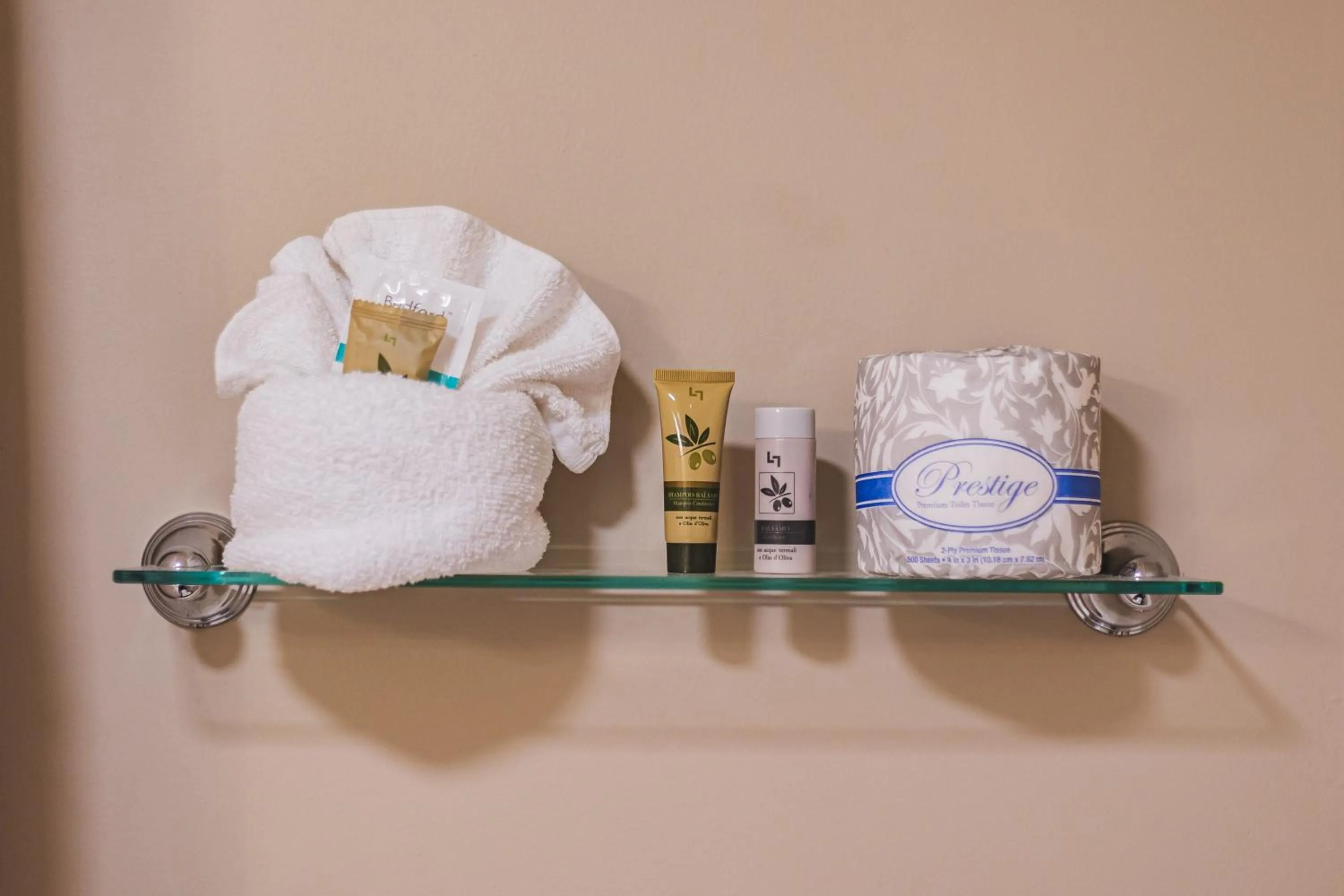 Bathroom in Historic Sonora Inn