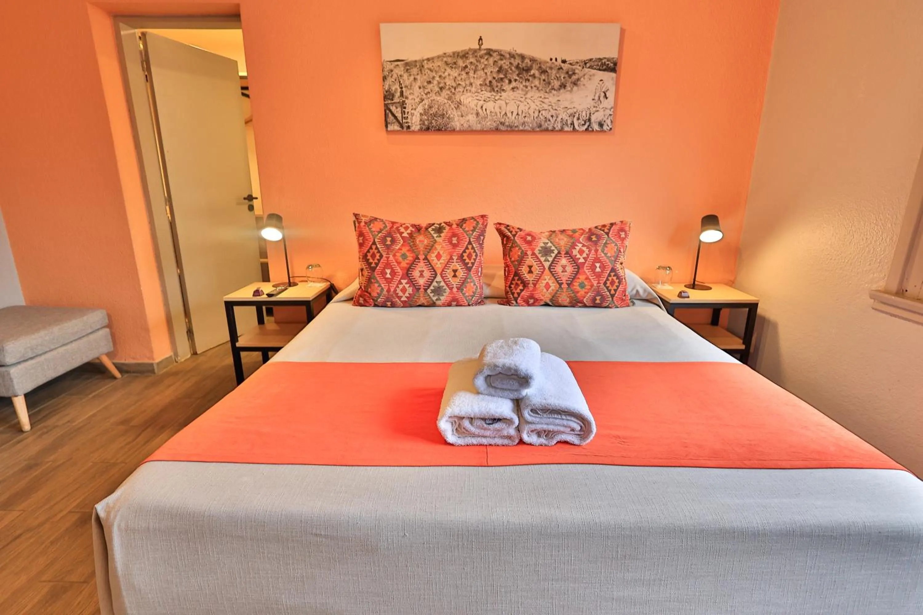 Bedroom, Bed in Hotel Bariloche By Tierra Gaucha