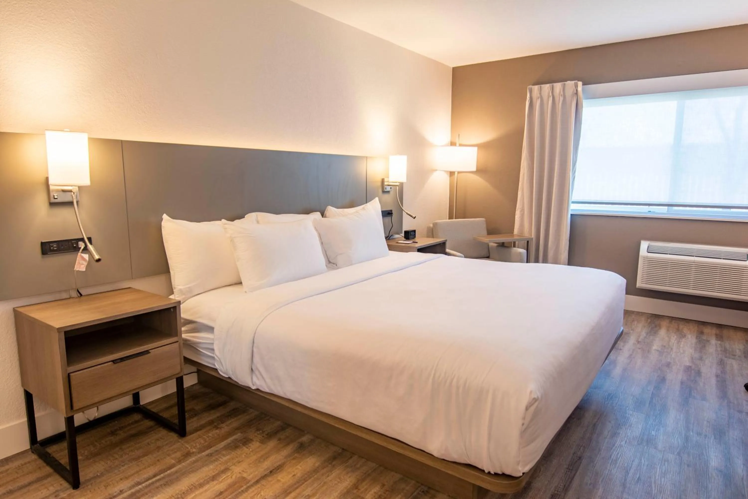 Bed in Comfort Inn Battle Mountain - Midway Between Elko and Winnemucca