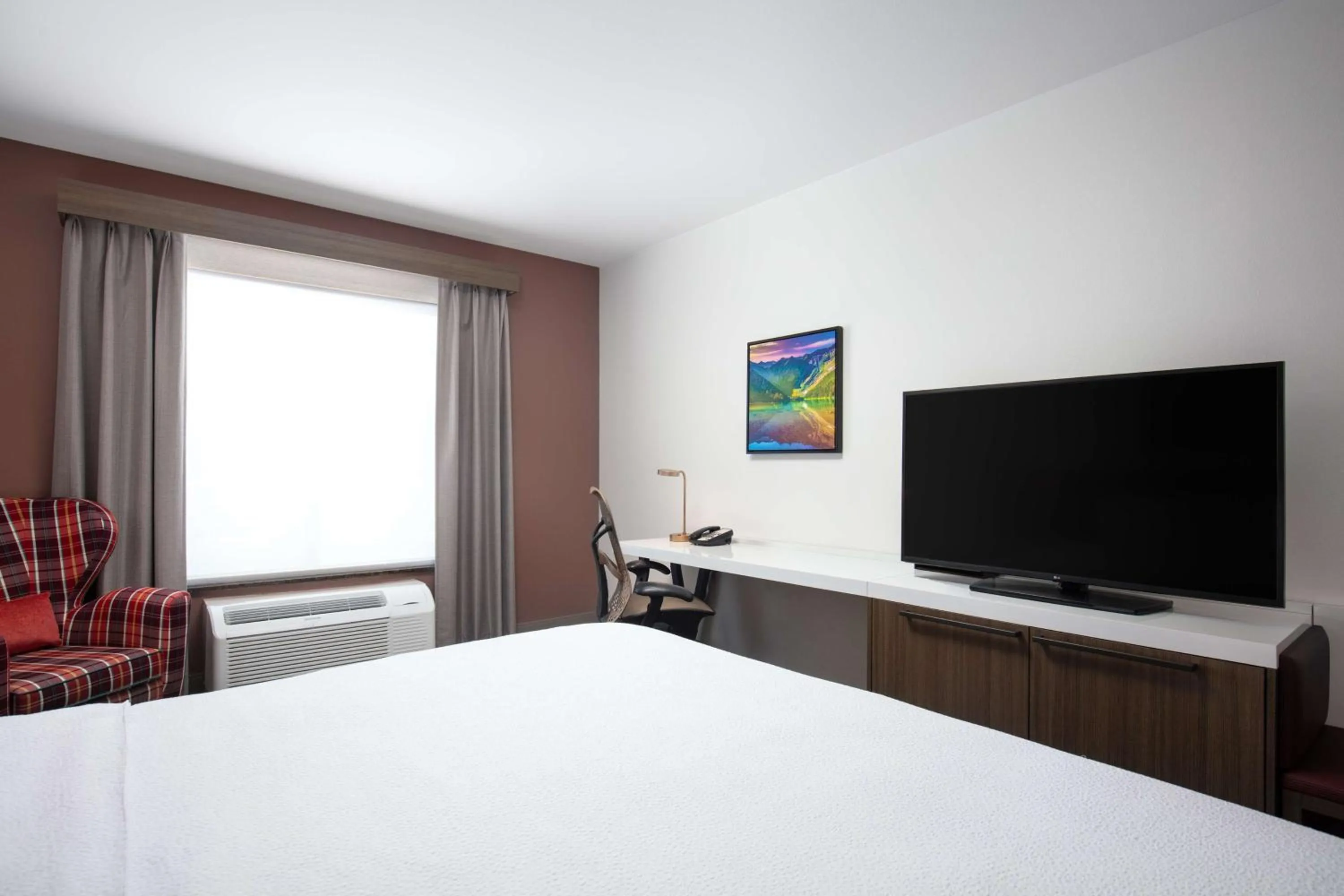 Bedroom, Bed in Hilton Garden Inn Kalispell