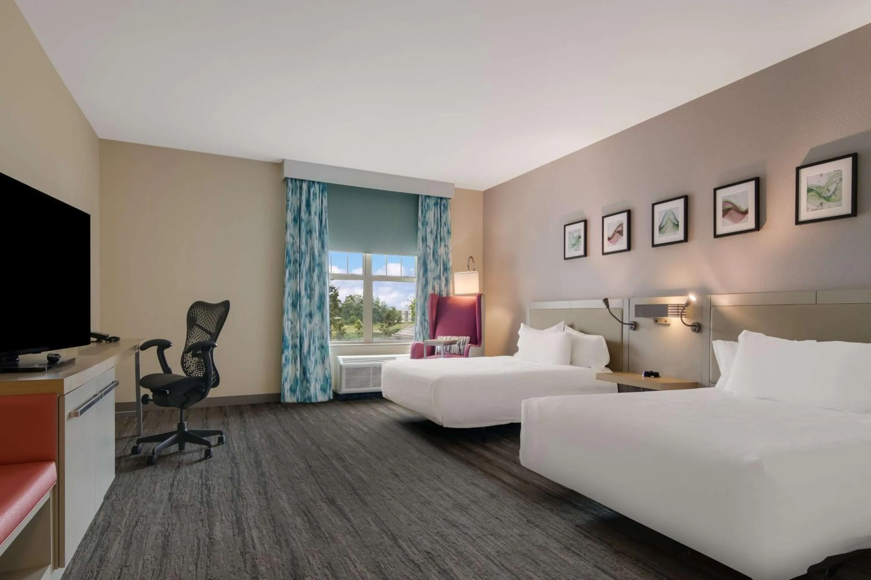 Bed in Hilton Garden Inn Madison West/Middleton