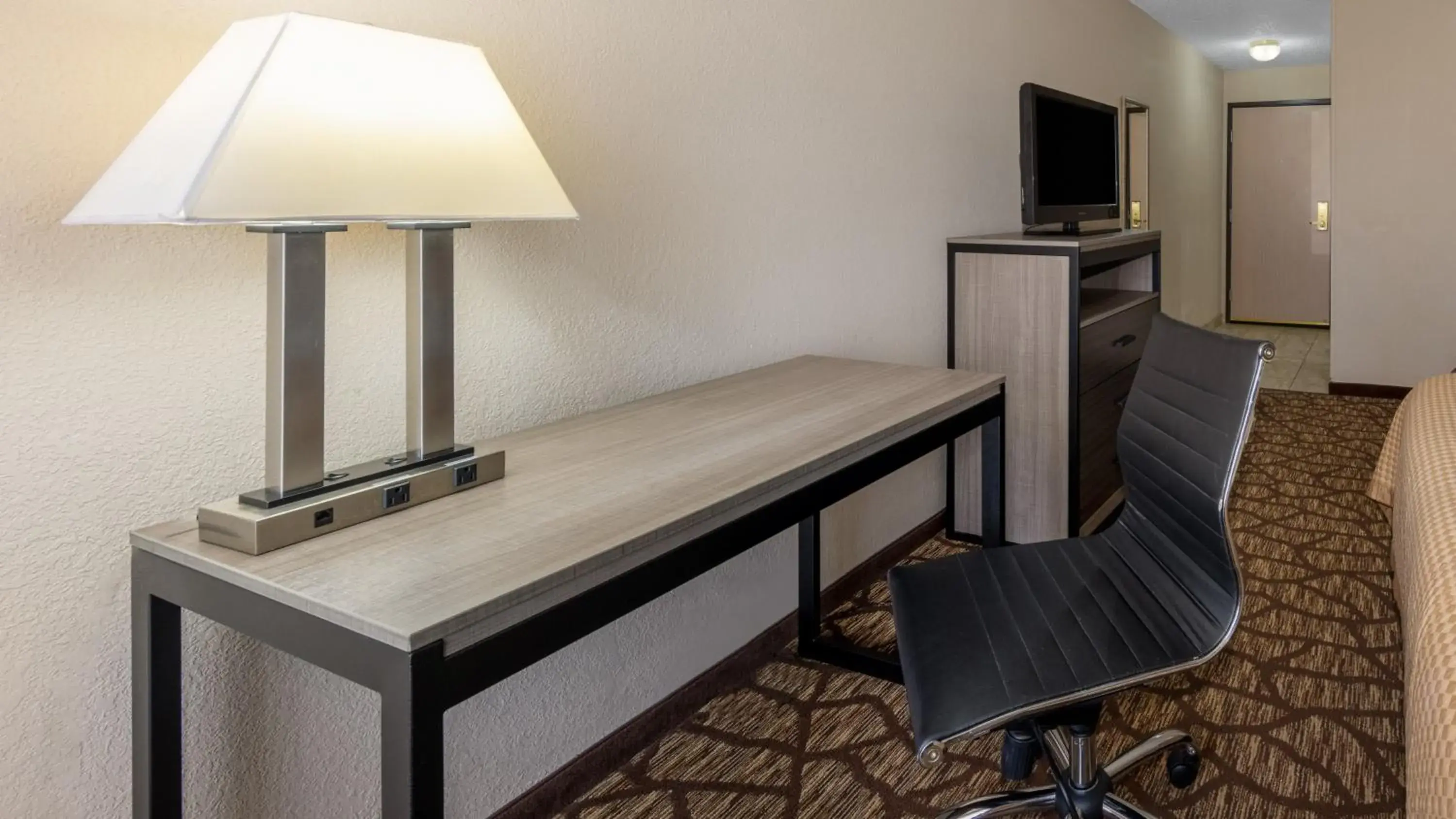 King Room - Non-Smoking in Baymont by Wyndham Lawrence King Room - Non-Smoking in Baymont by Wyndham Lawrence