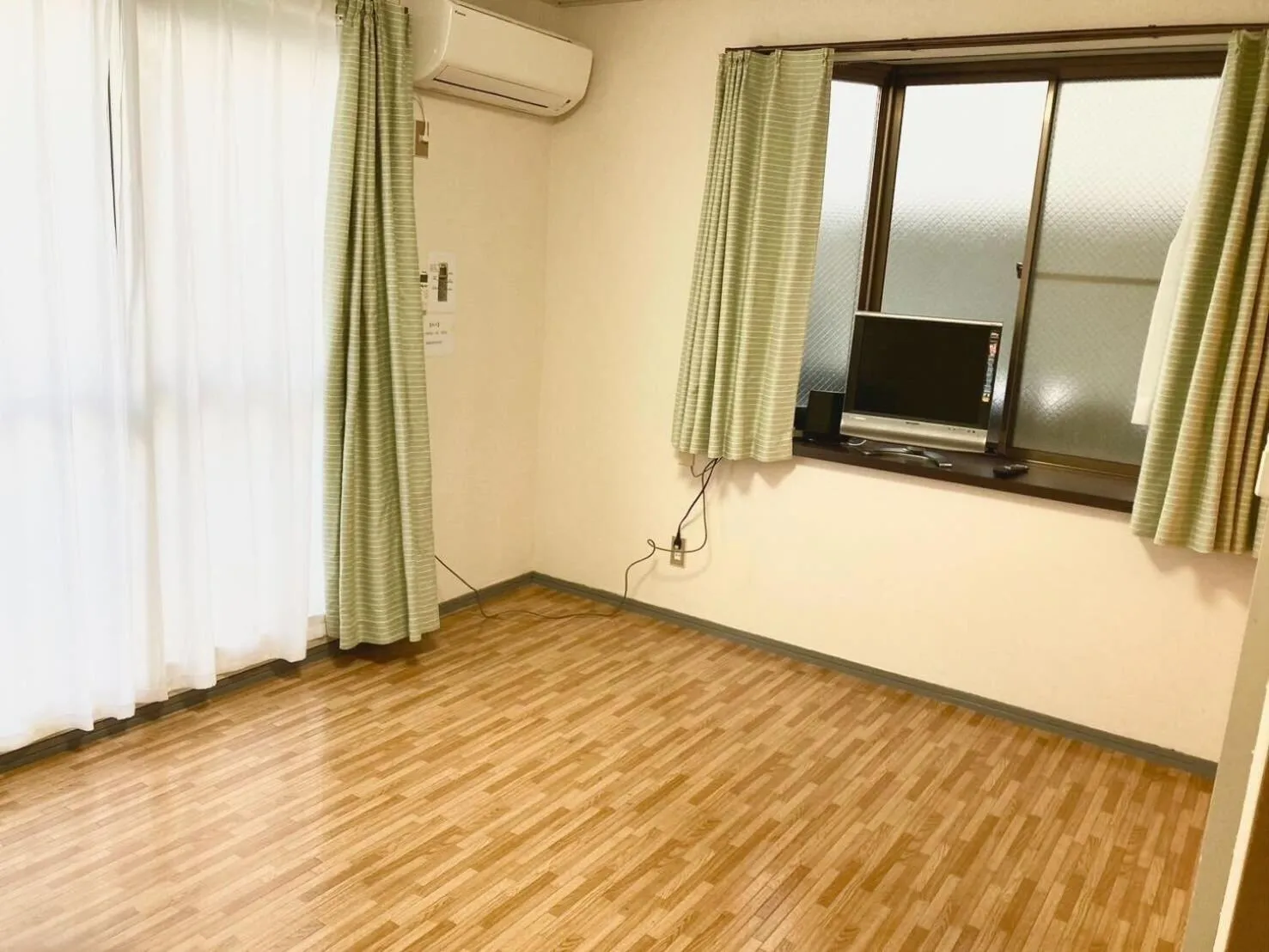 TV and multimedia in Chang Tee Hotel Ikebukuro