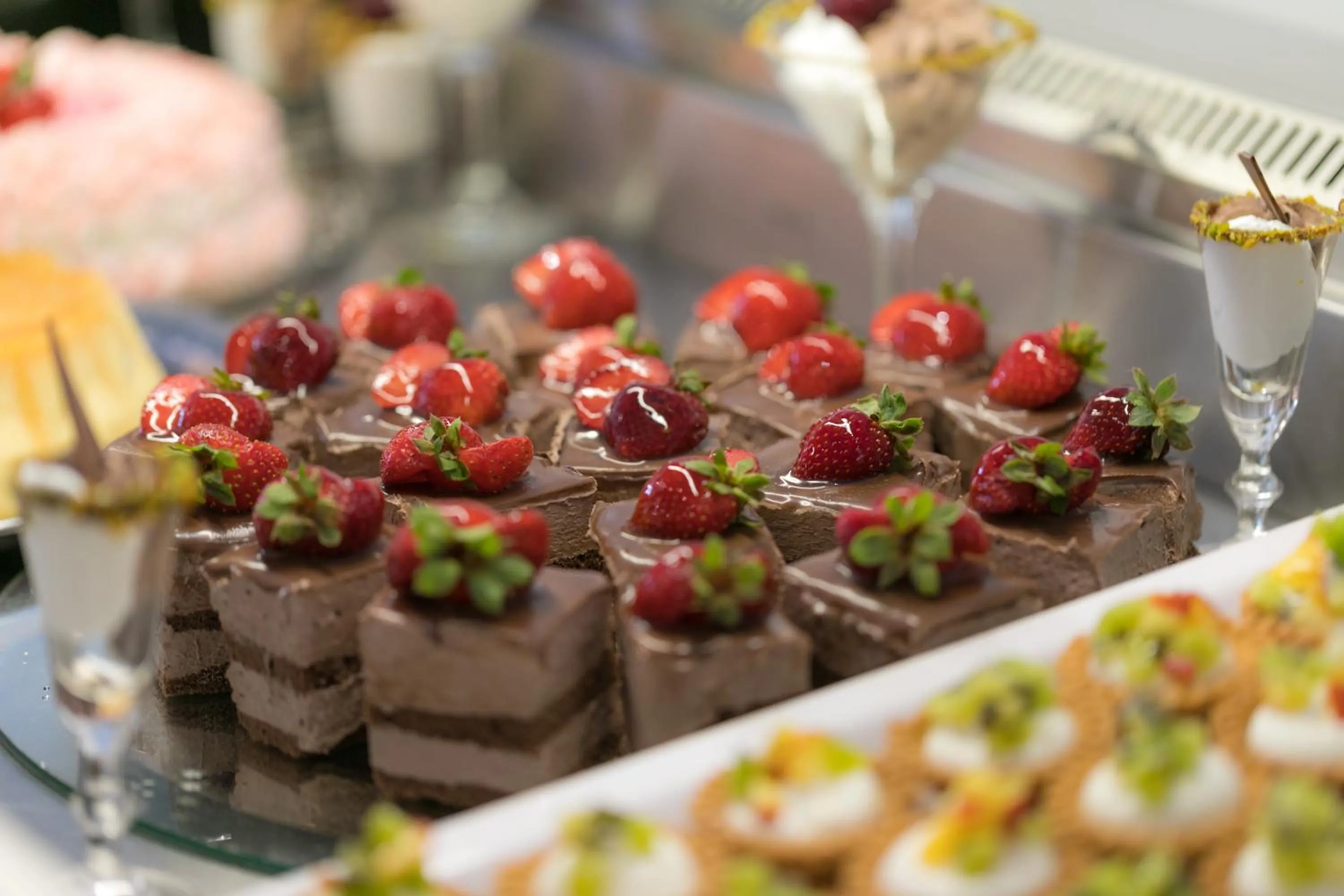 Restaurant/places to eat in Akti Imperial Deluxe Resort & Spa Dolce by Wyndham