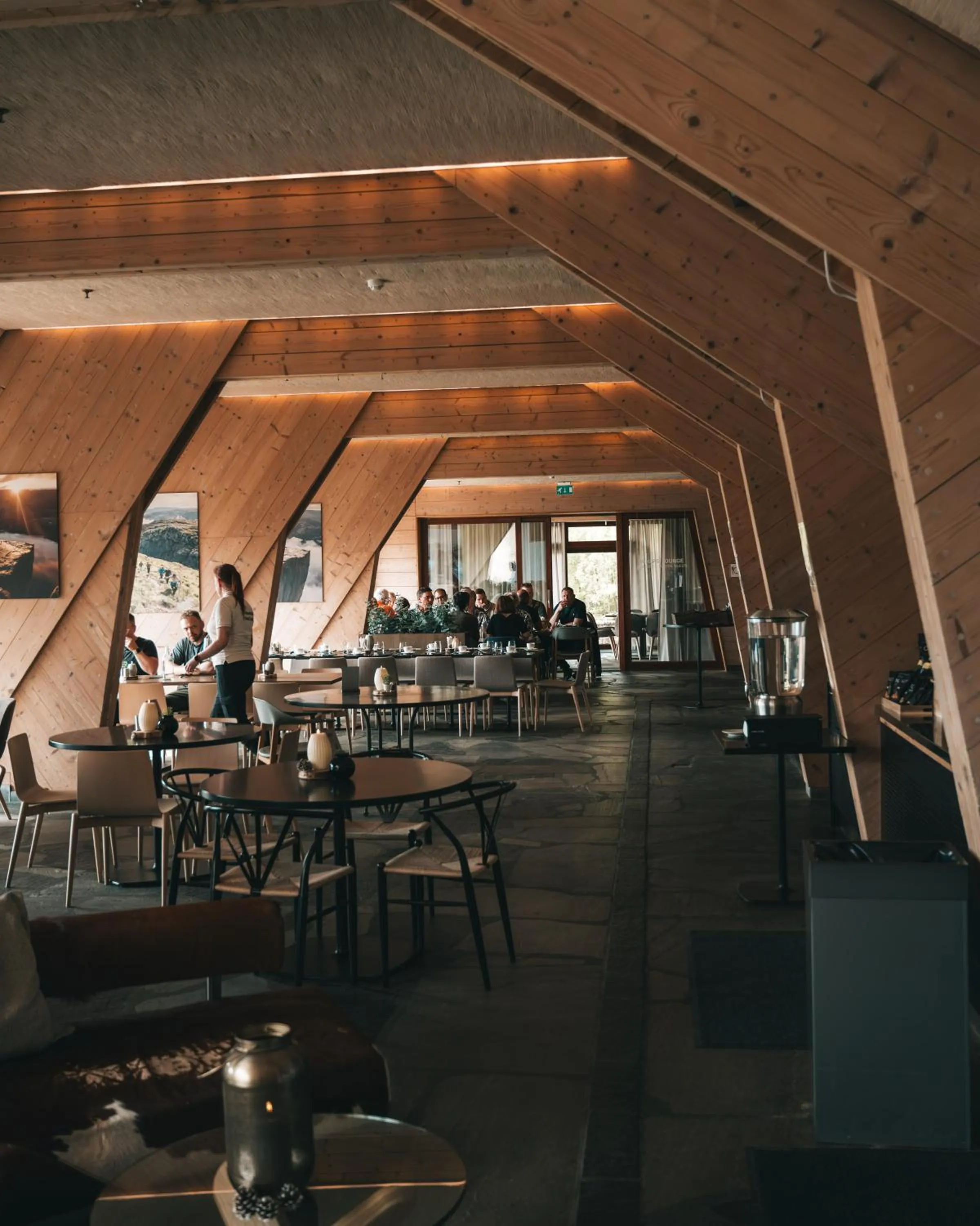 Restaurant/places to eat in Preikestolen Hotel & BaseCamp