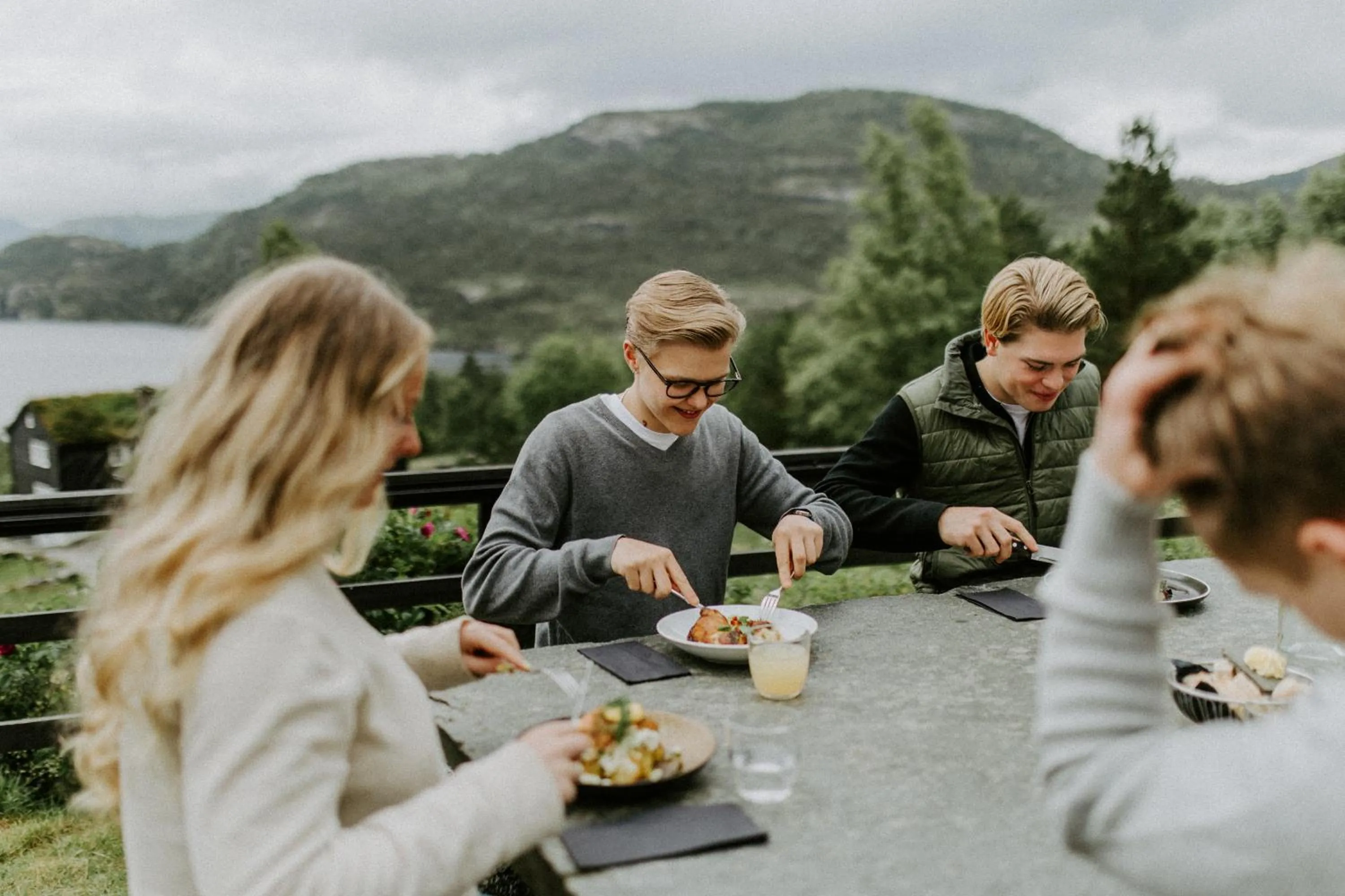 Restaurant/places to eat in Preikestolen Hotel & BaseCamp