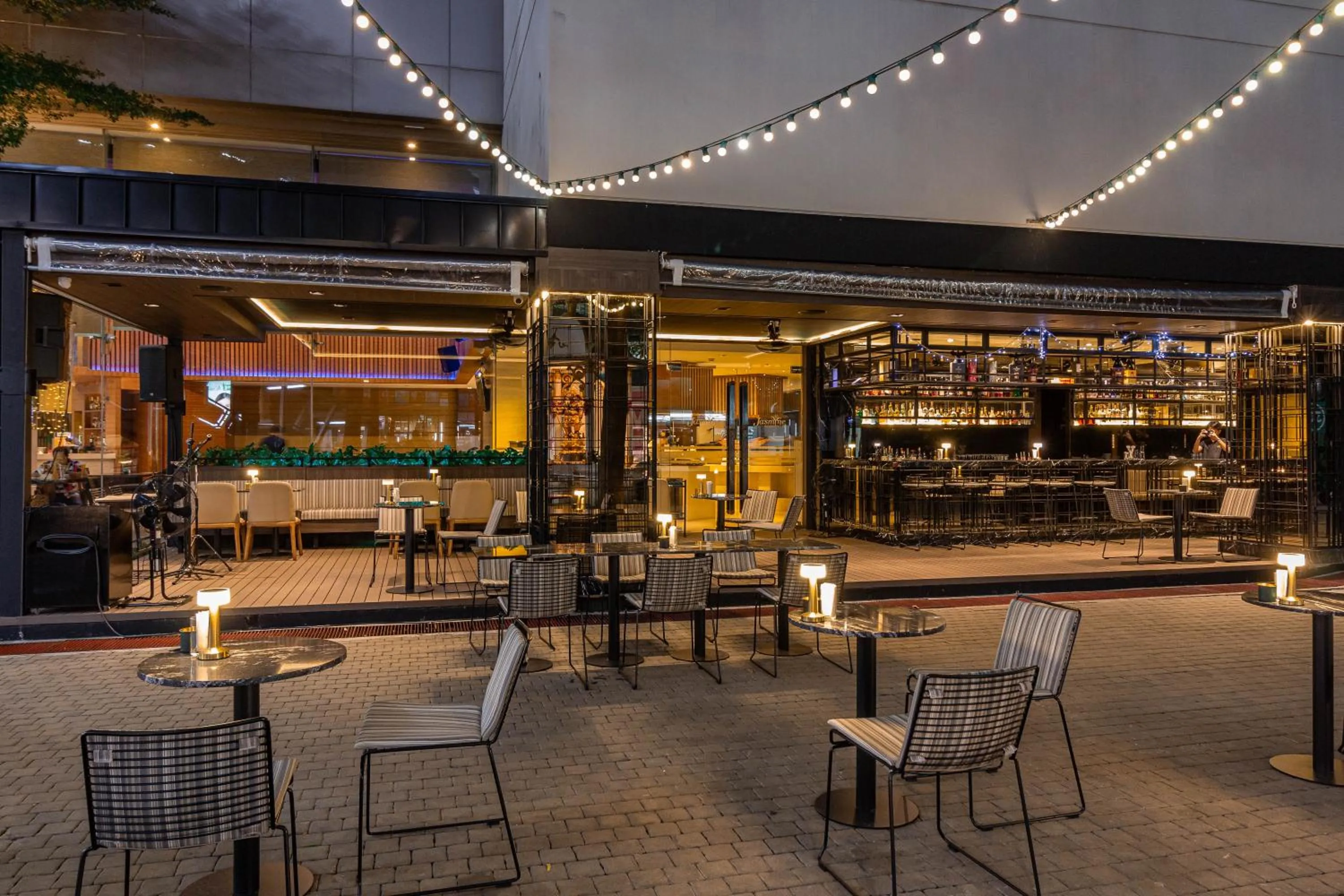 Lounge or bar in Jasmine Resort Bangkok