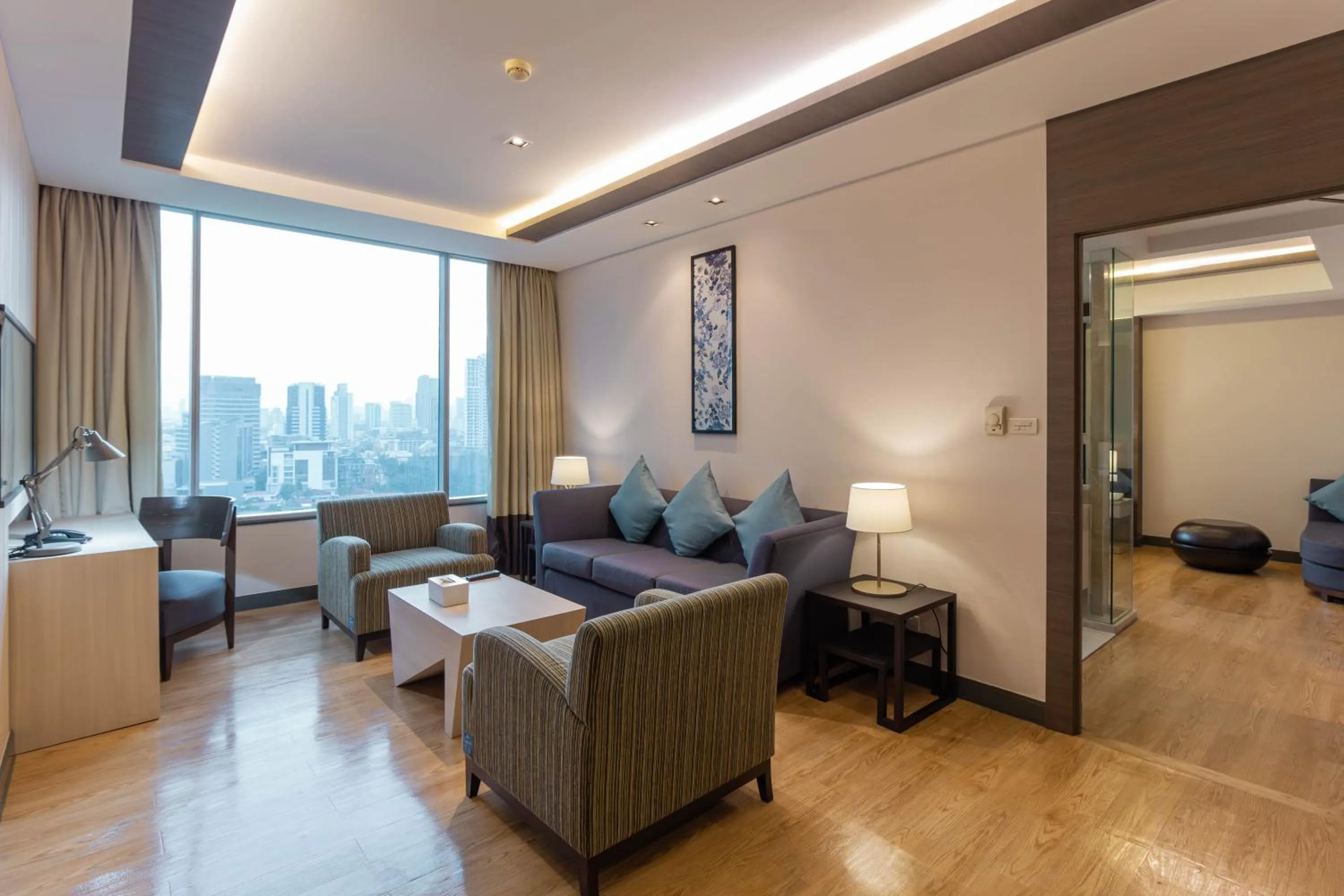 Living room in Jasmine Resort Bangkok