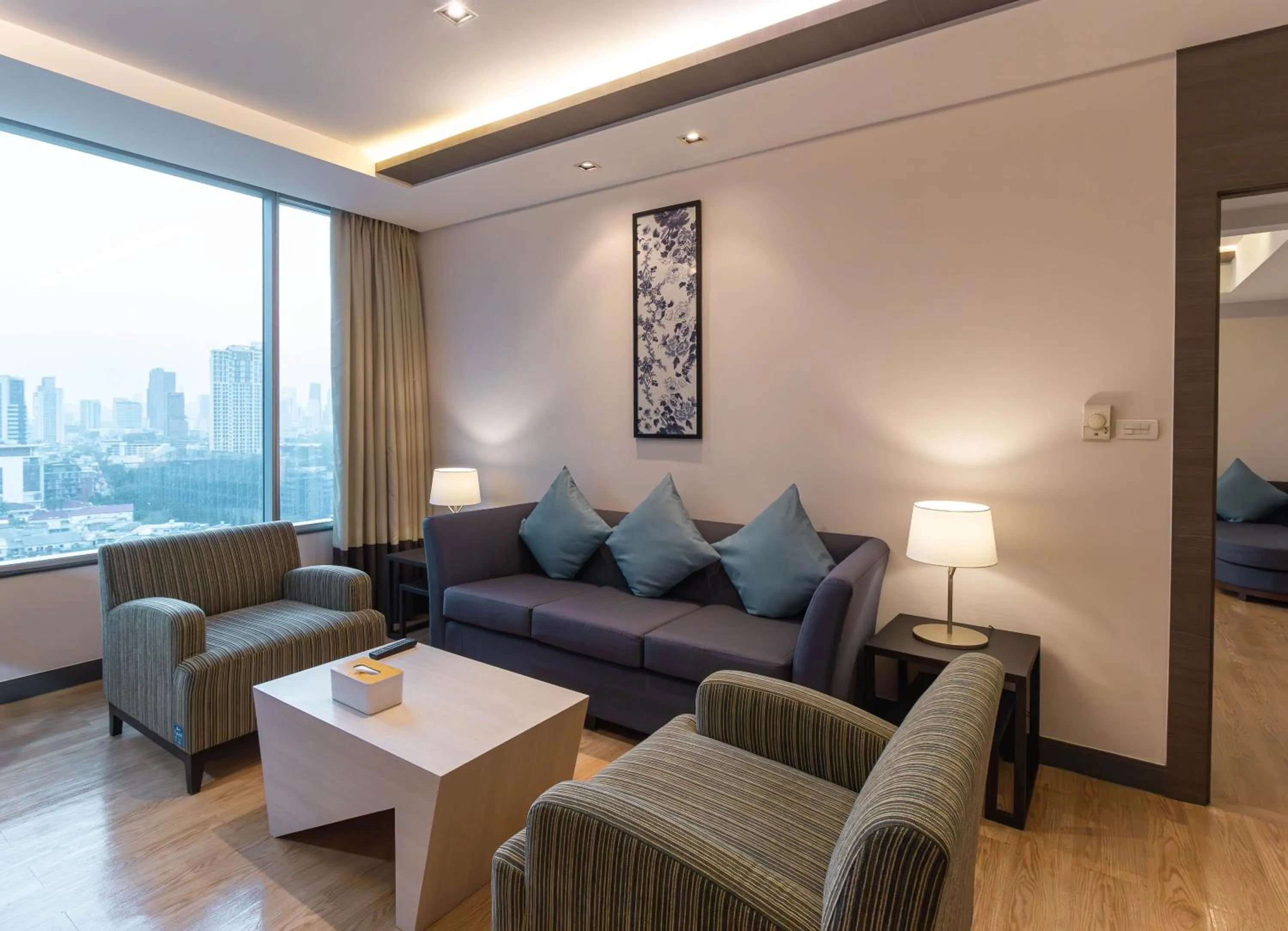 Living room in Jasmine Resort Bangkok