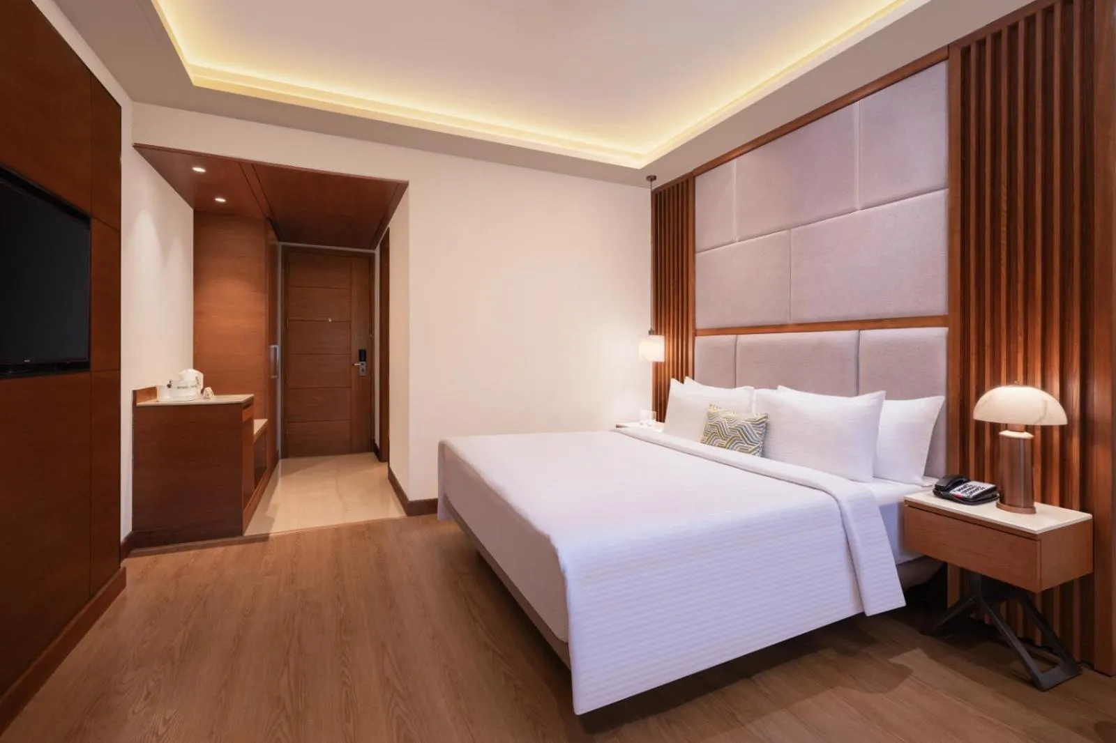 View (from property/room), Bed in Ananta Spa & Resort, Pushkar