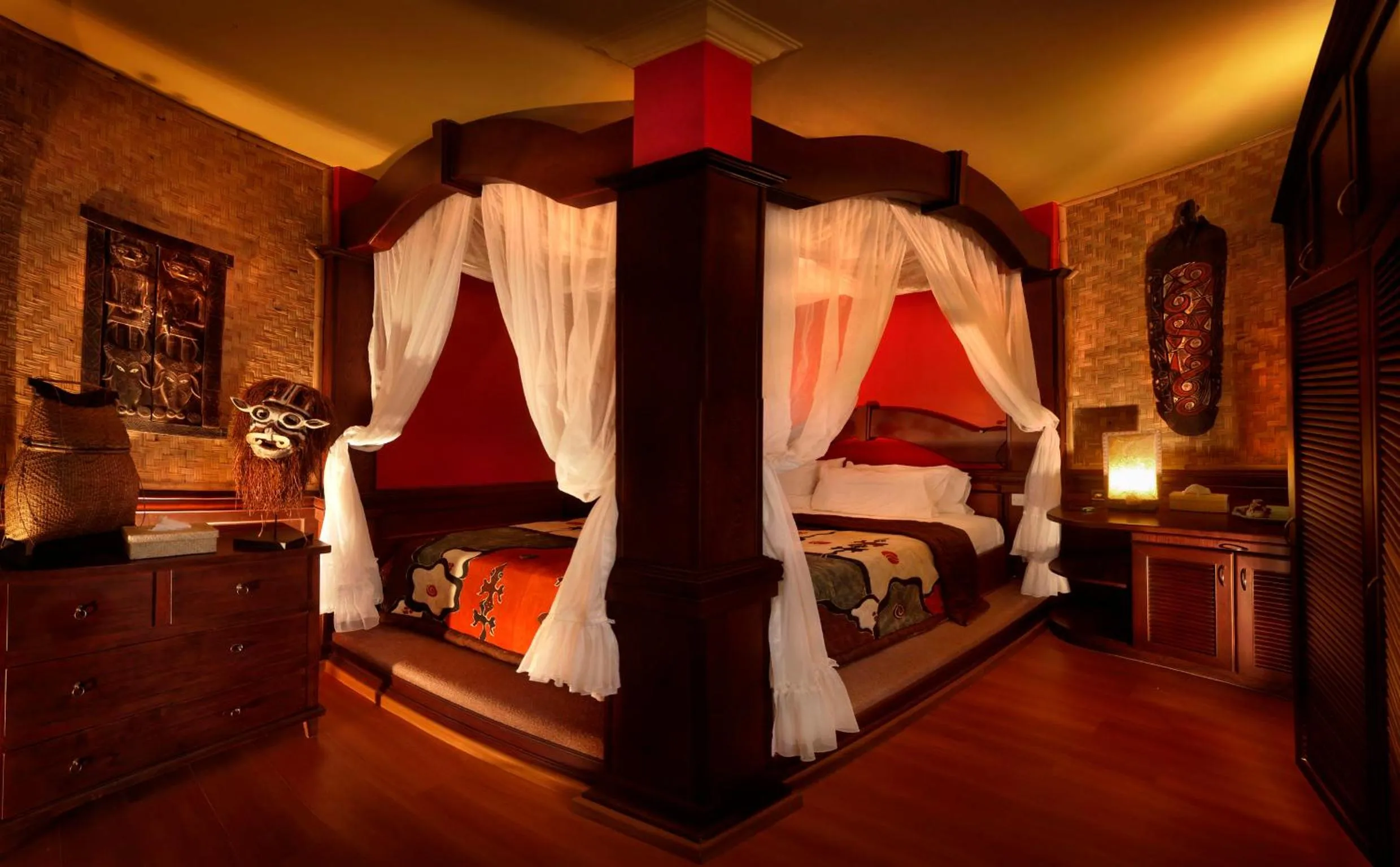 Photo of the whole room, Bed in Tempat Senang Spa Resort & Restaurant