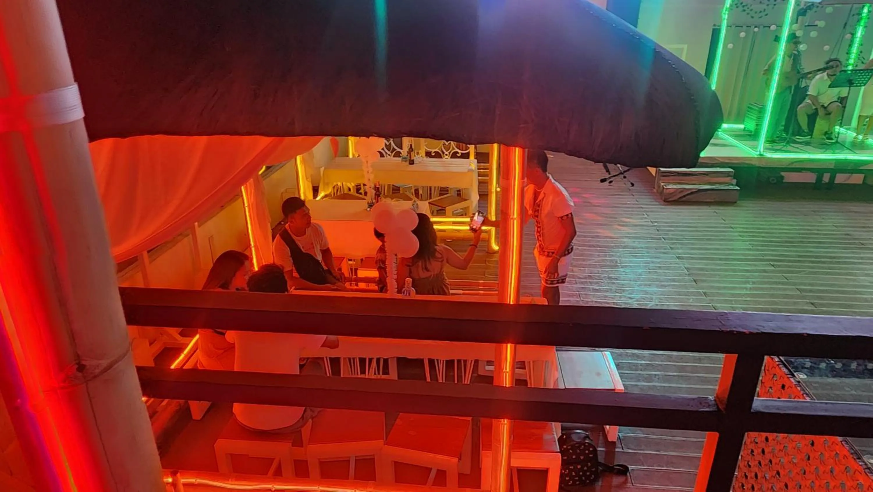 Nightclub / DJ in Boracay Ocean Club Beach Resort