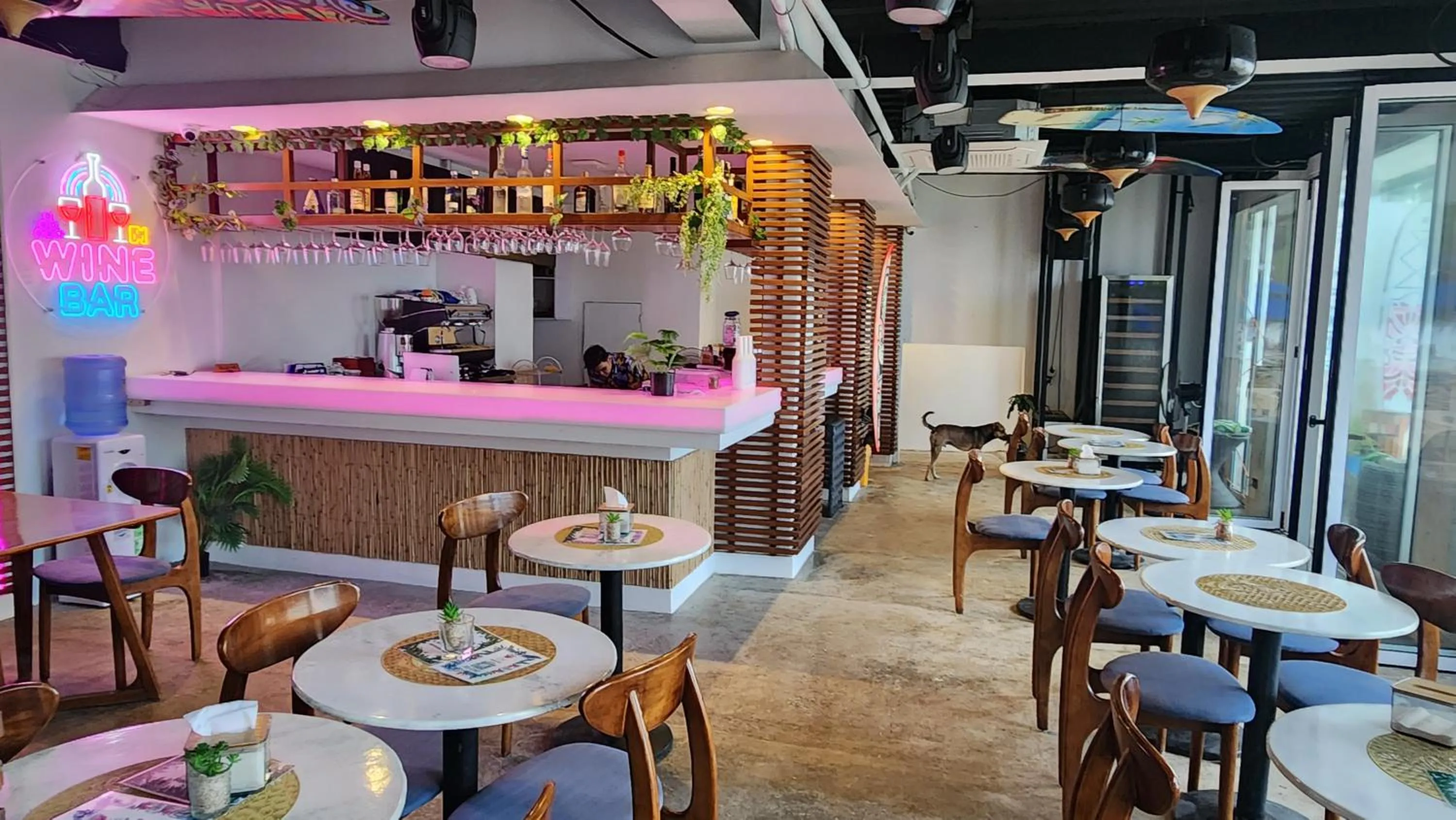 Lounge or bar in Boracay Ocean Club Beach Resort