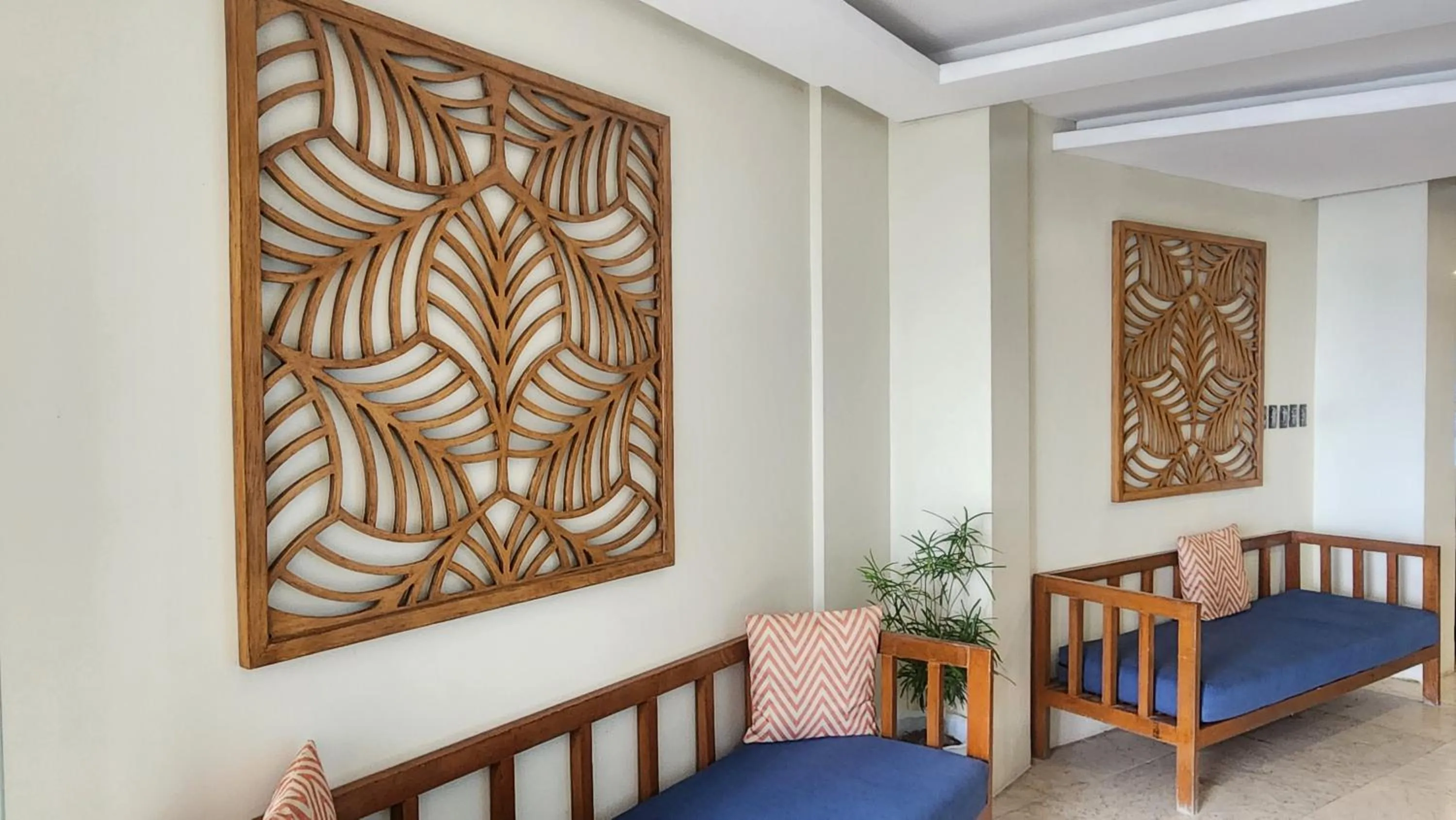 Lobby or reception in Boracay Ocean Club Beach Resort