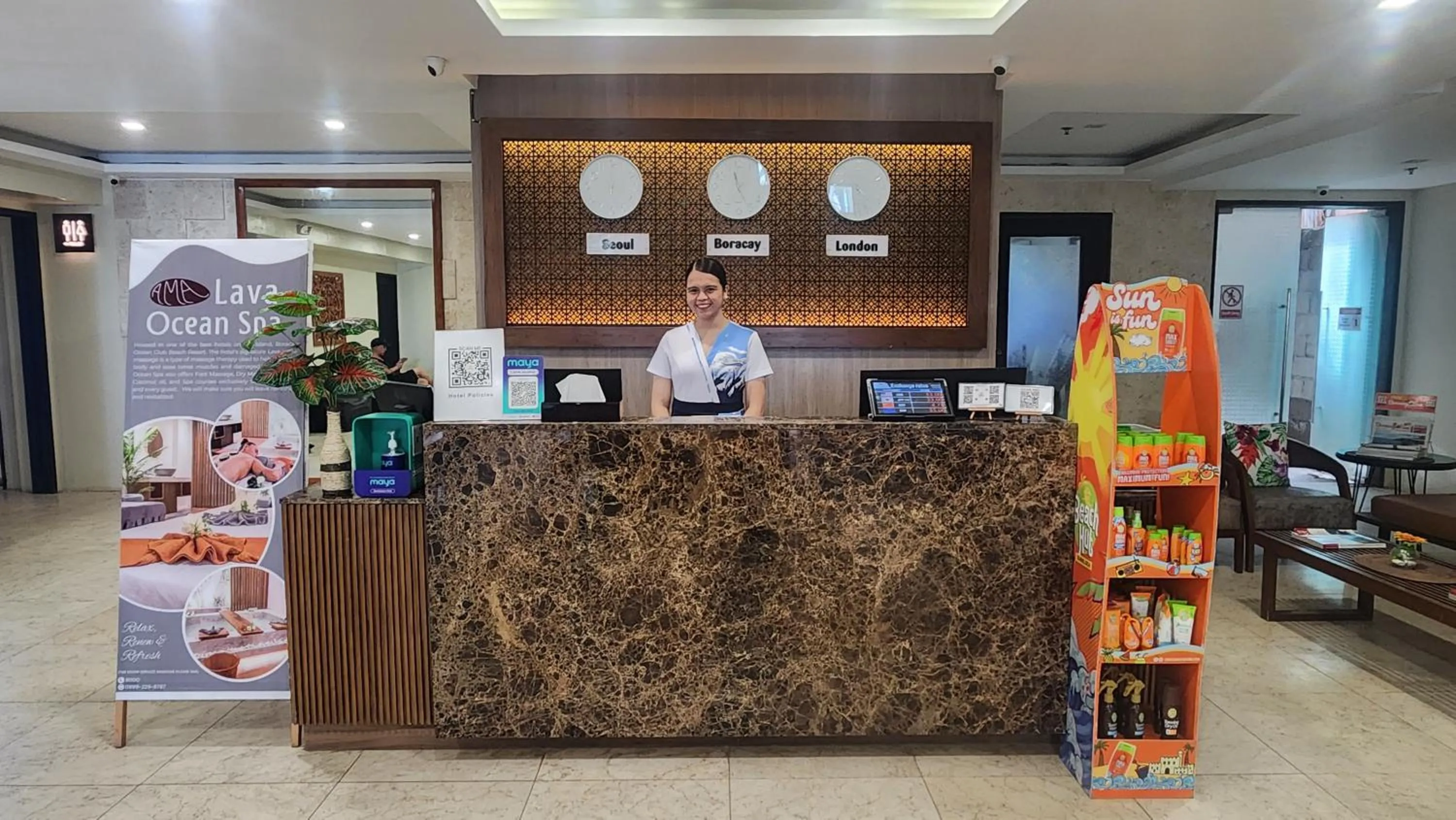 Lobby or reception in Boracay Ocean Club Beach Resort