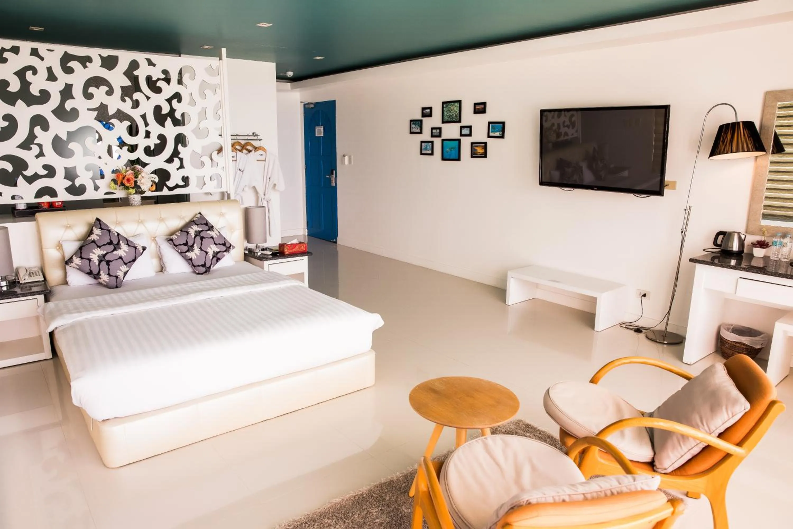 Bed in Boracay Ocean Club Beach Resort