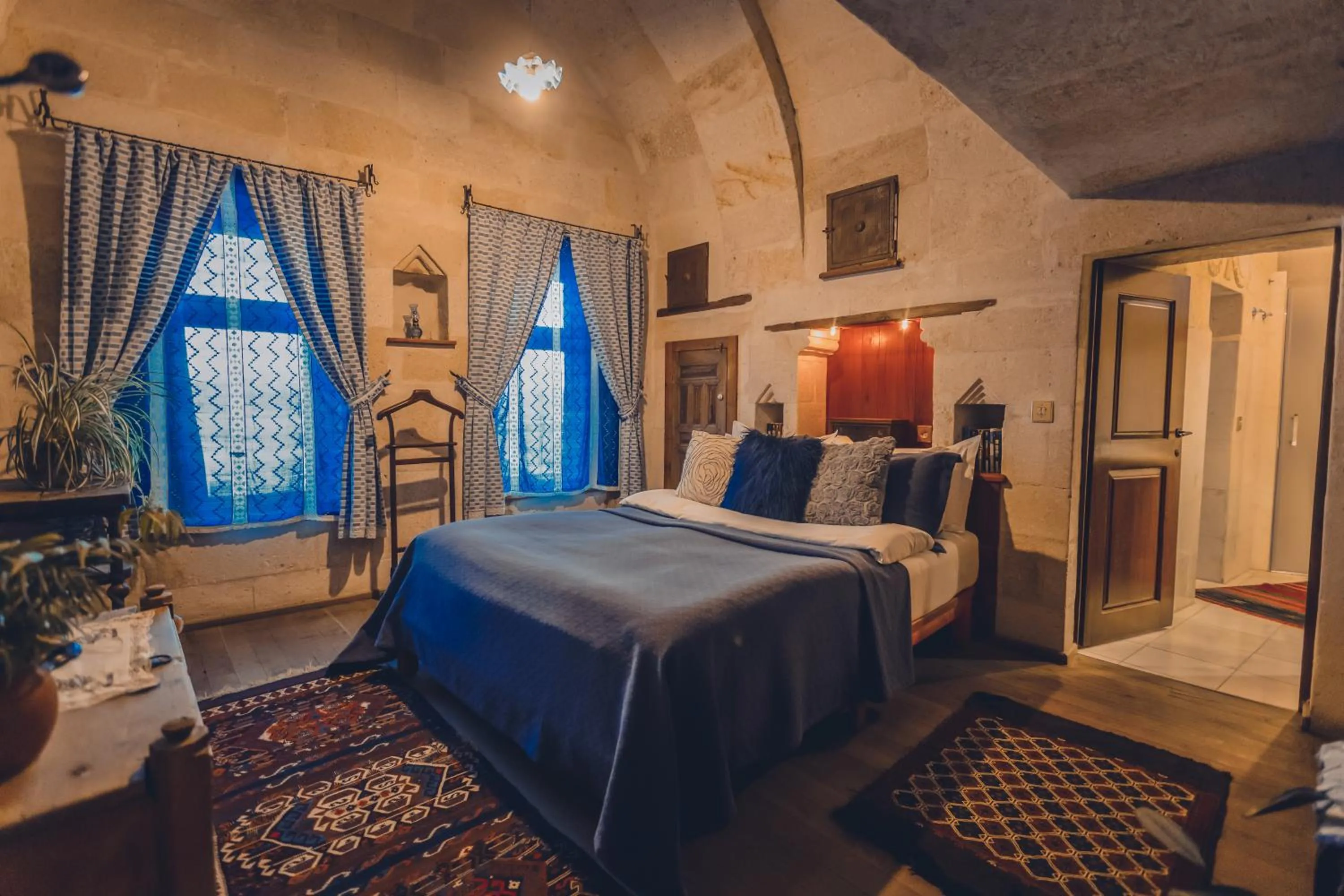 Photo of the whole room, Bed in Kale Konak Cappadocia
