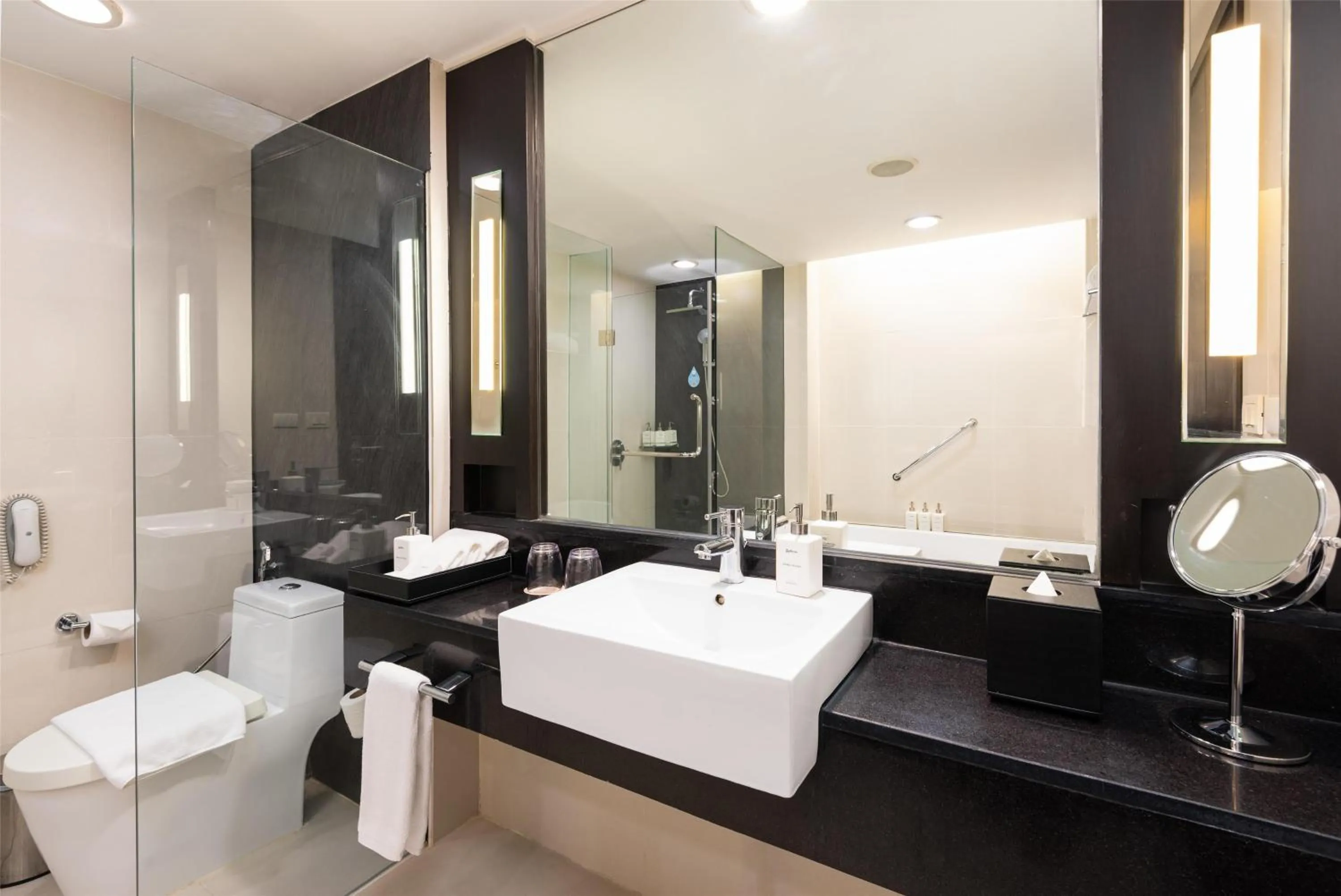 Bathroom in Radisson Suites Bangkok Sukhumvit