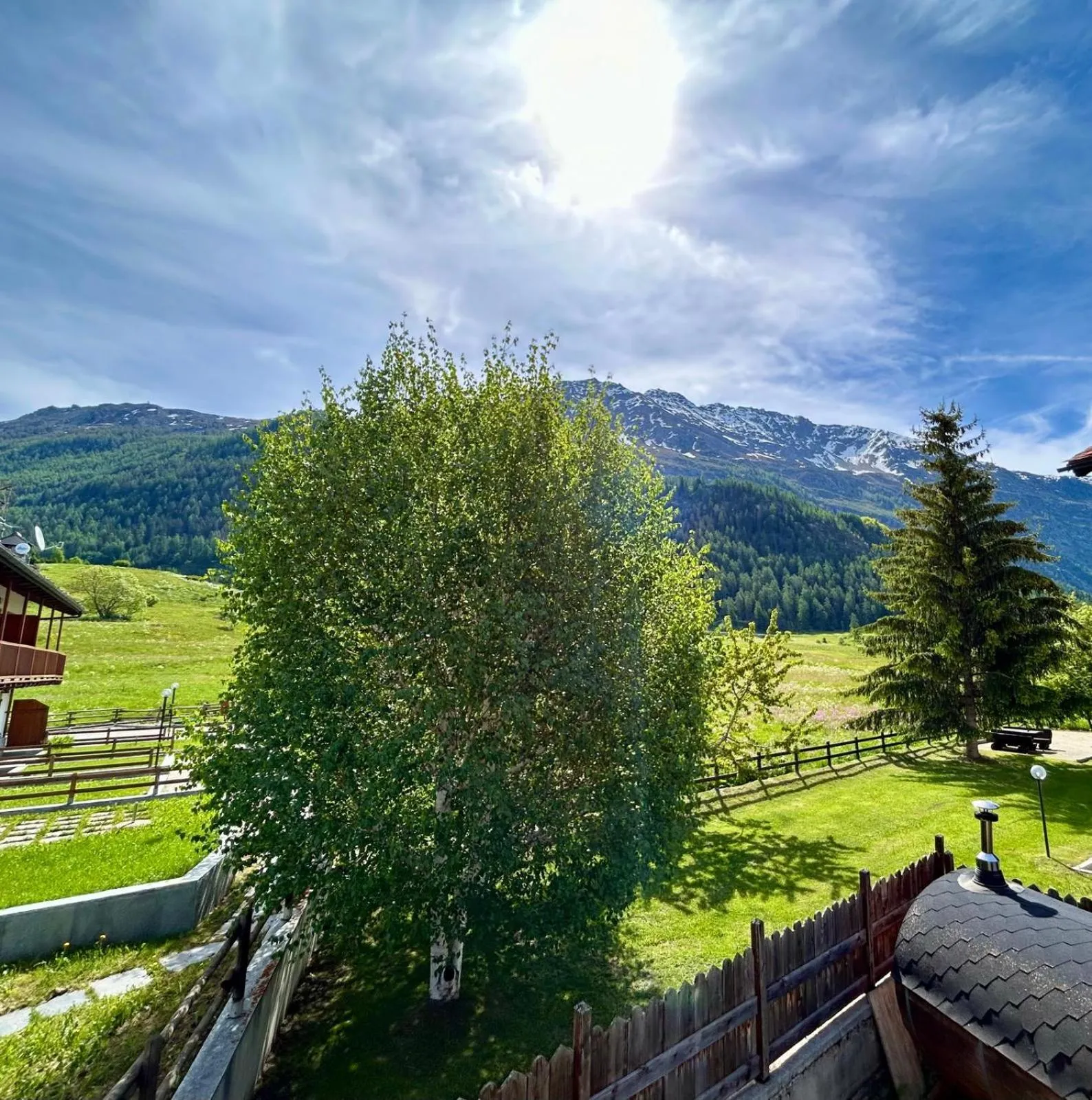 Mountain view in Hotel Letterario Locanda Collomb