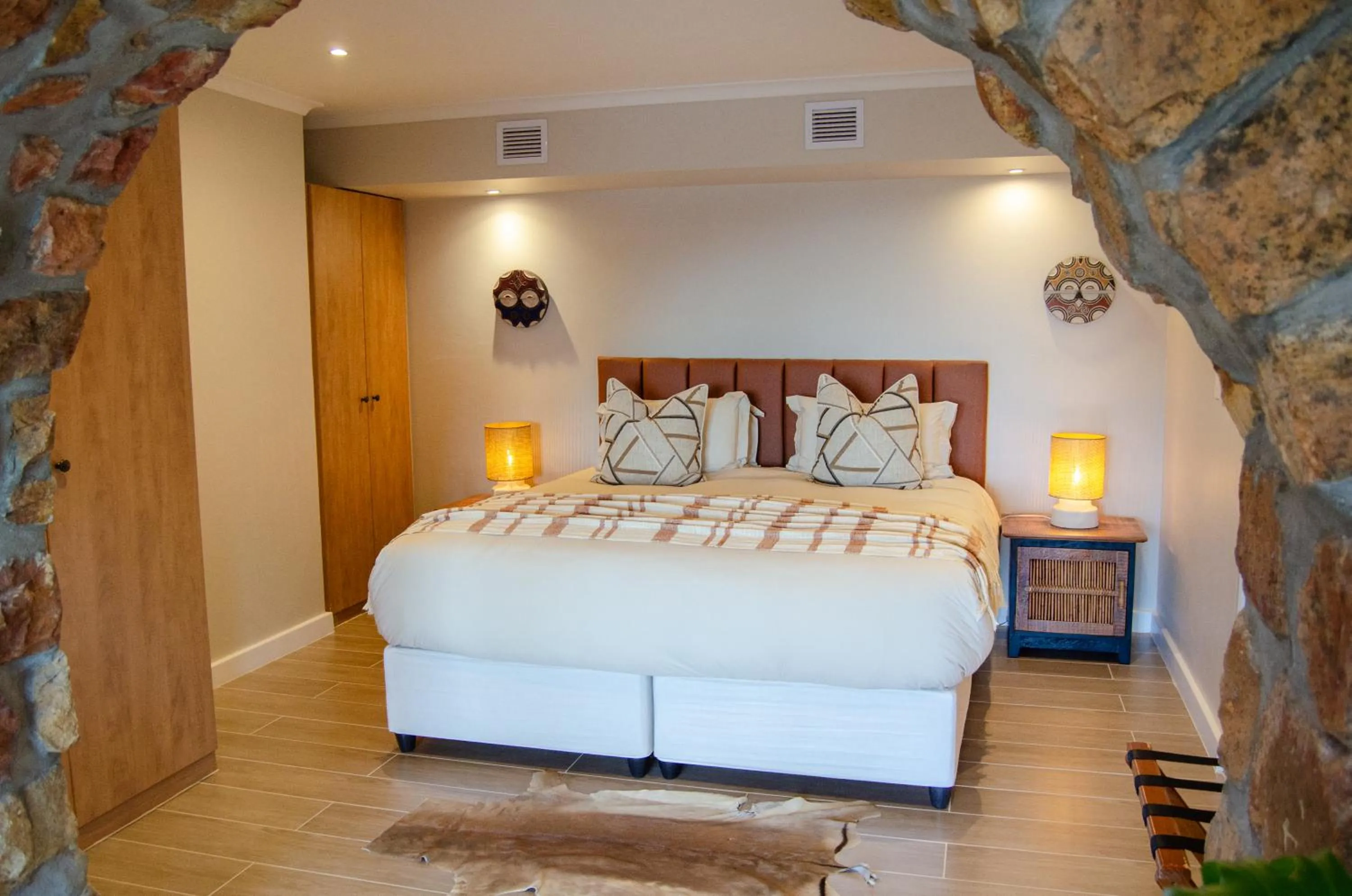 Bed in Ikhaya Safari Lodge