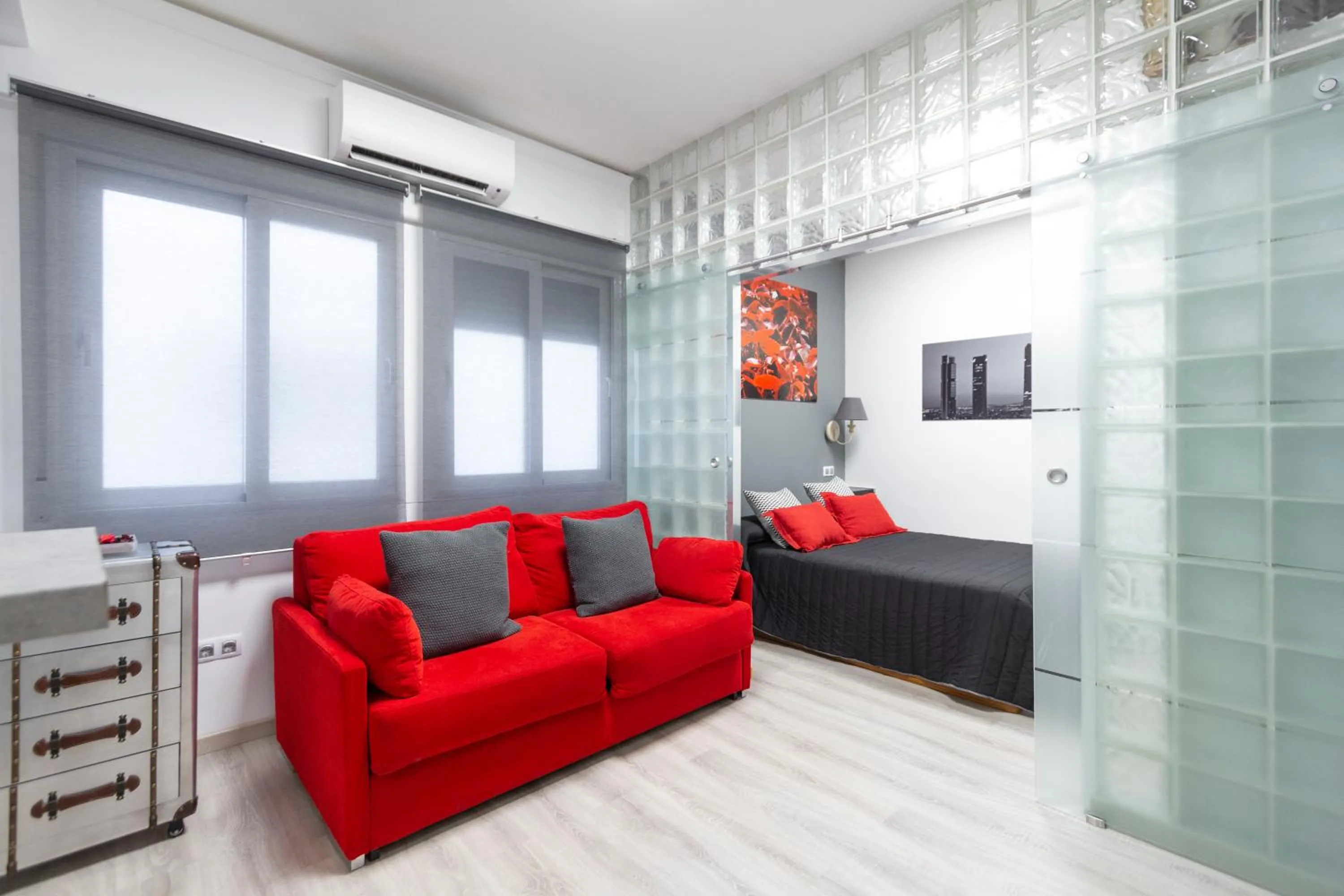 Argüelles Apartment
