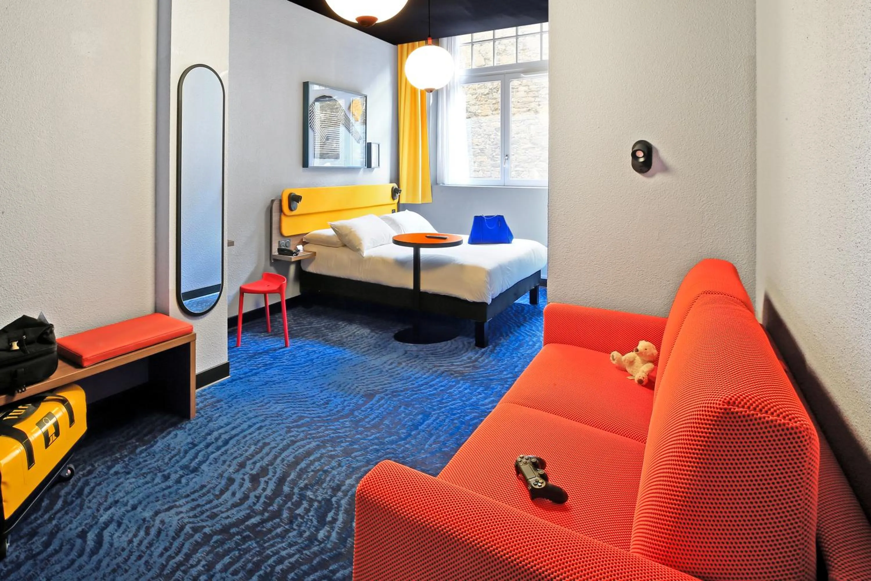 Deluxe Suite with One Double Bed and Sofa in ibis Styles Saint Malo Centre Historique