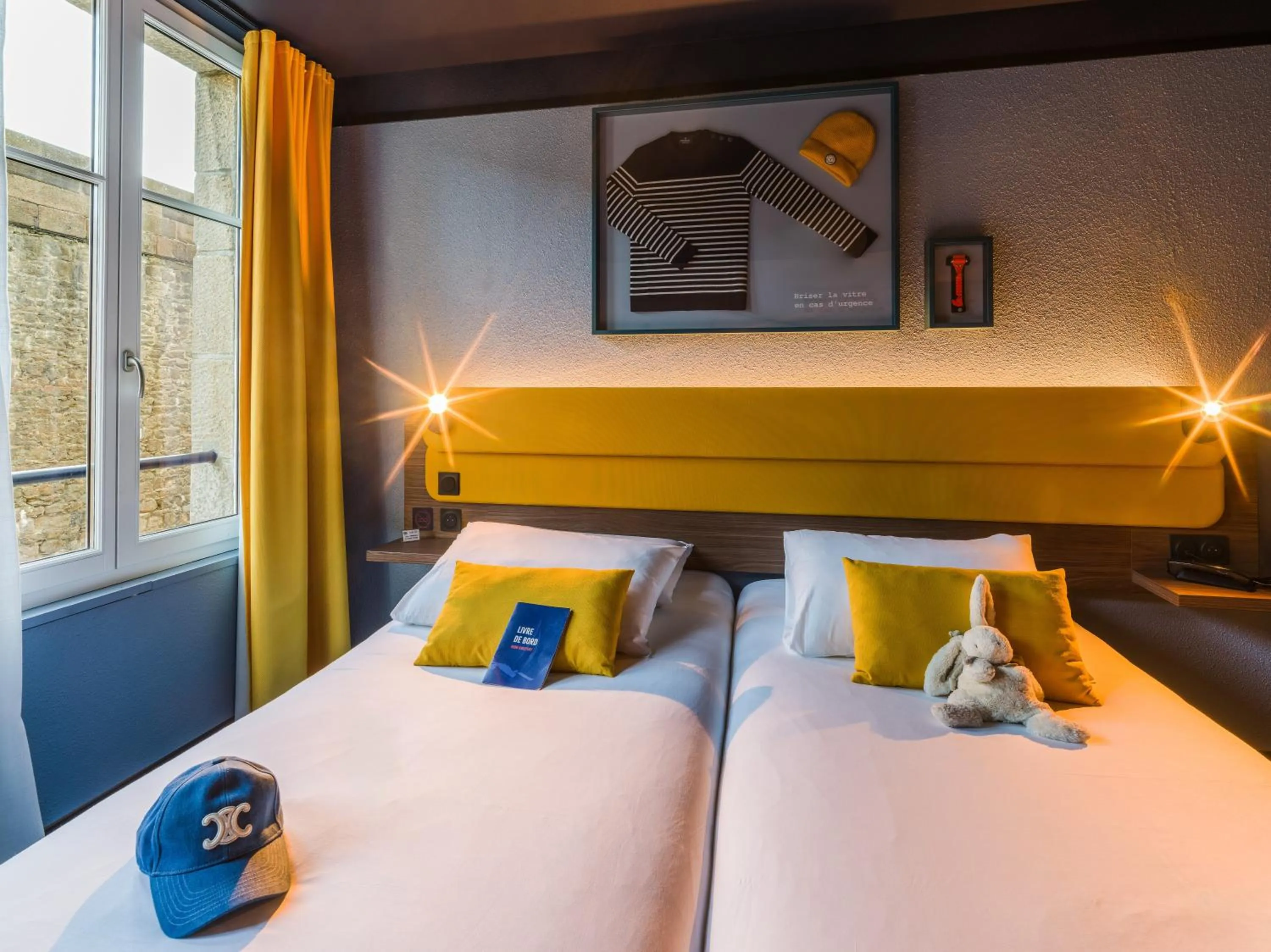 Bed in ibis Styles Saint Malo Centre Historique