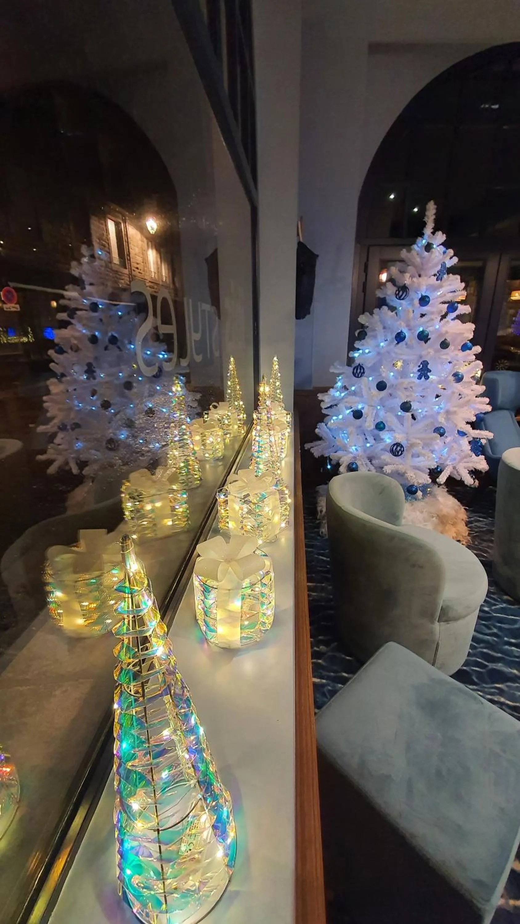 Decorative detail in ibis Styles Saint Malo Centre Historique