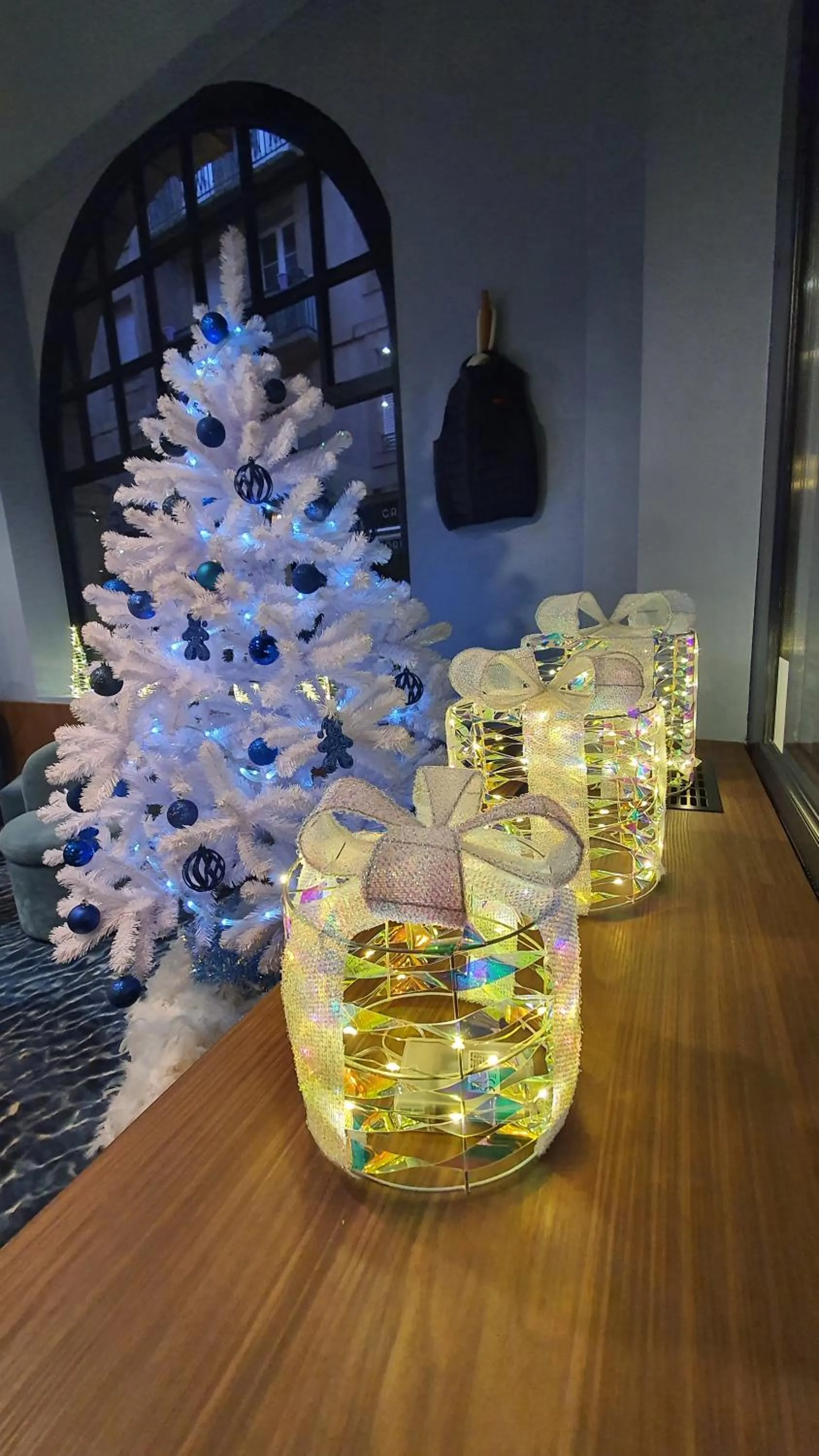 Decorative detail in ibis Styles Saint Malo Centre Historique