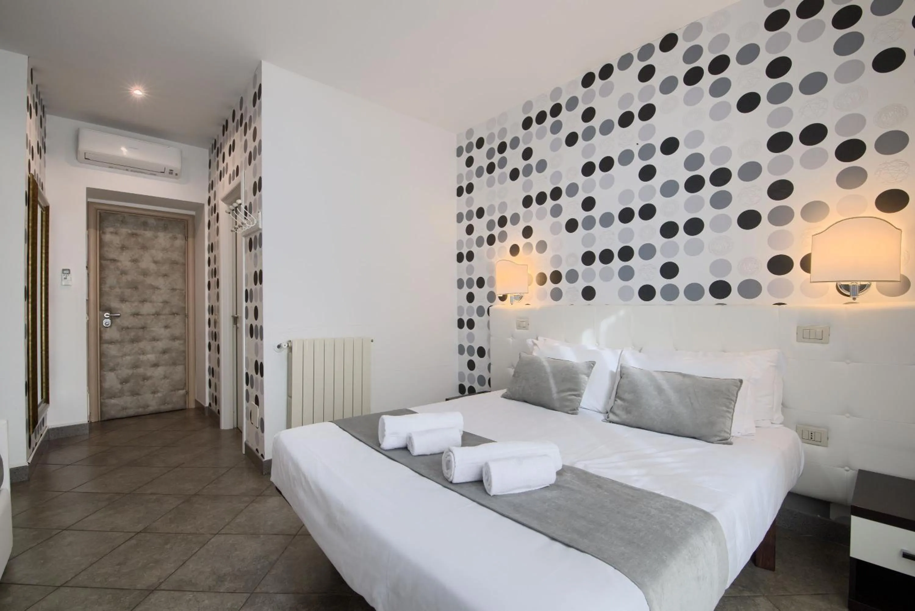 Coffee/tea facilities, Bed in Domus Pietro Inn