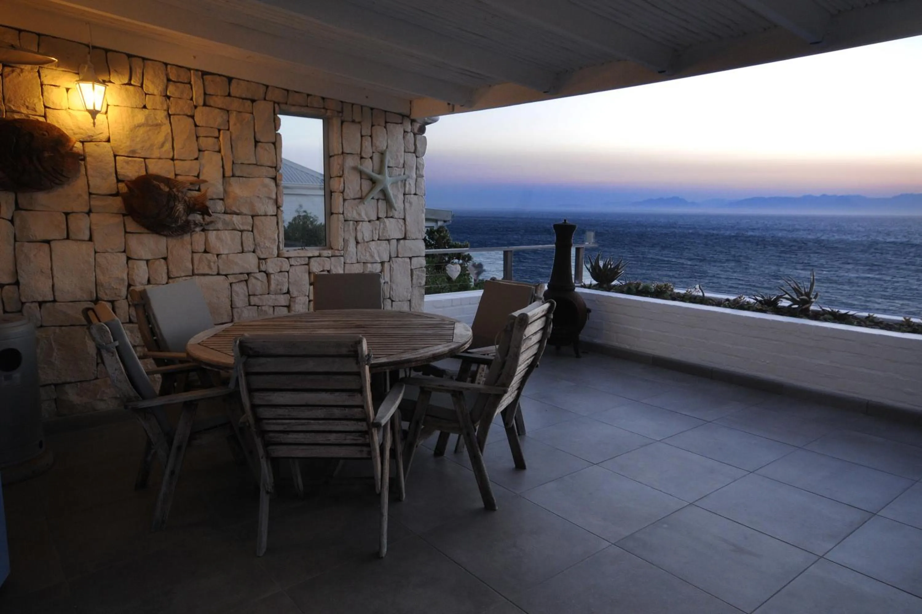 Patio in Rocklands Seaside Bed and Breakfast