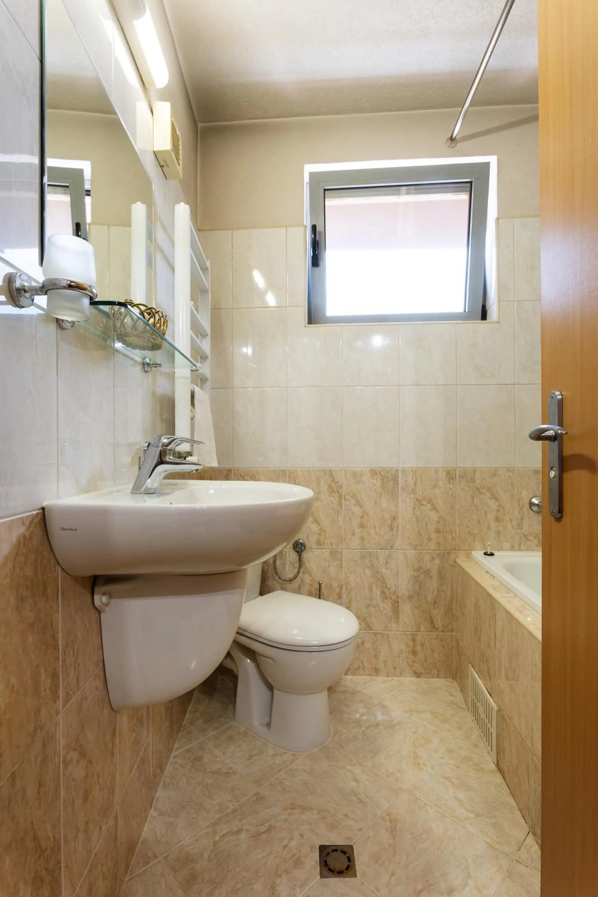 Hotel Brod - Free Parking