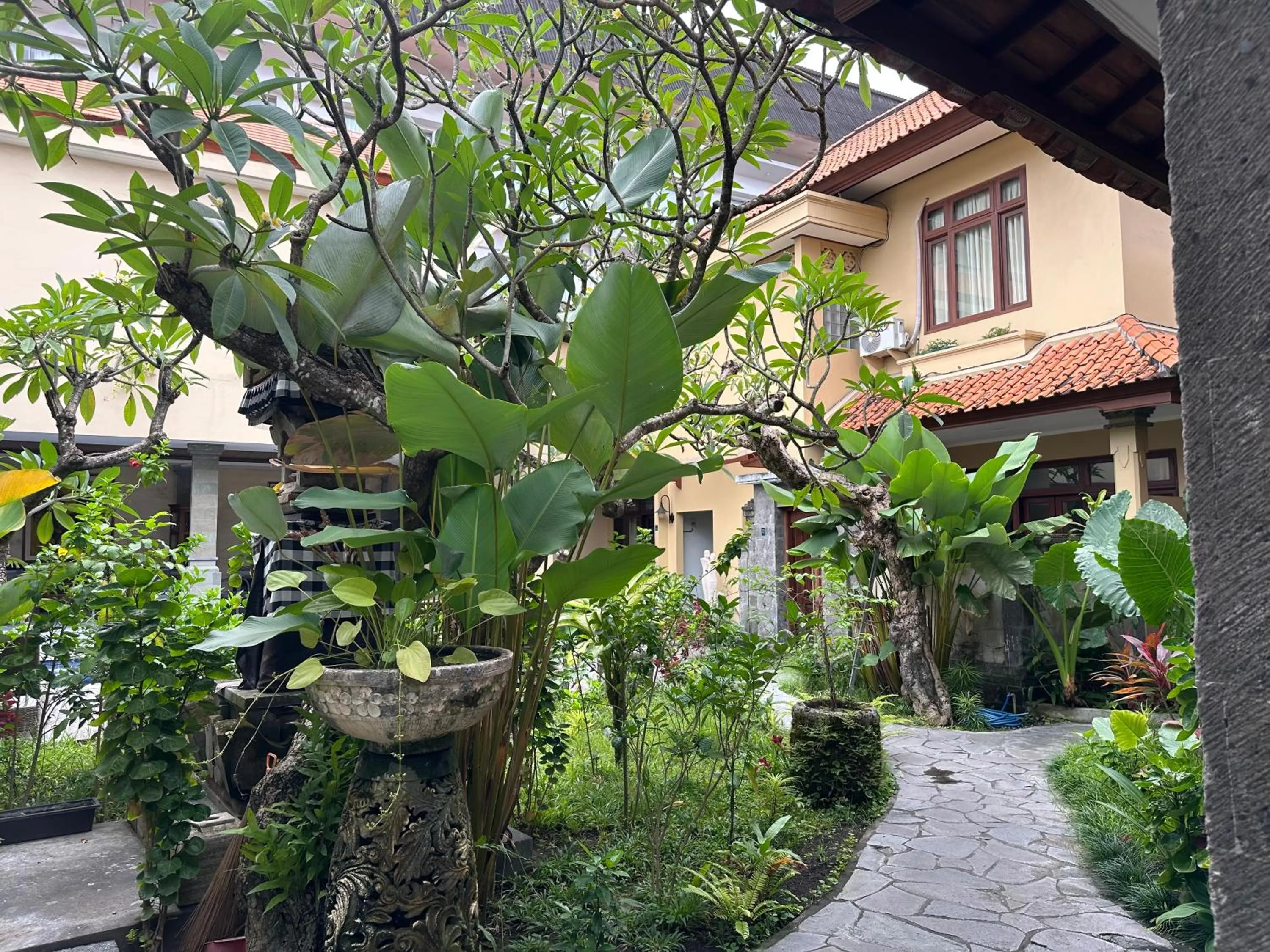Garden in Villa Bunga Hotel