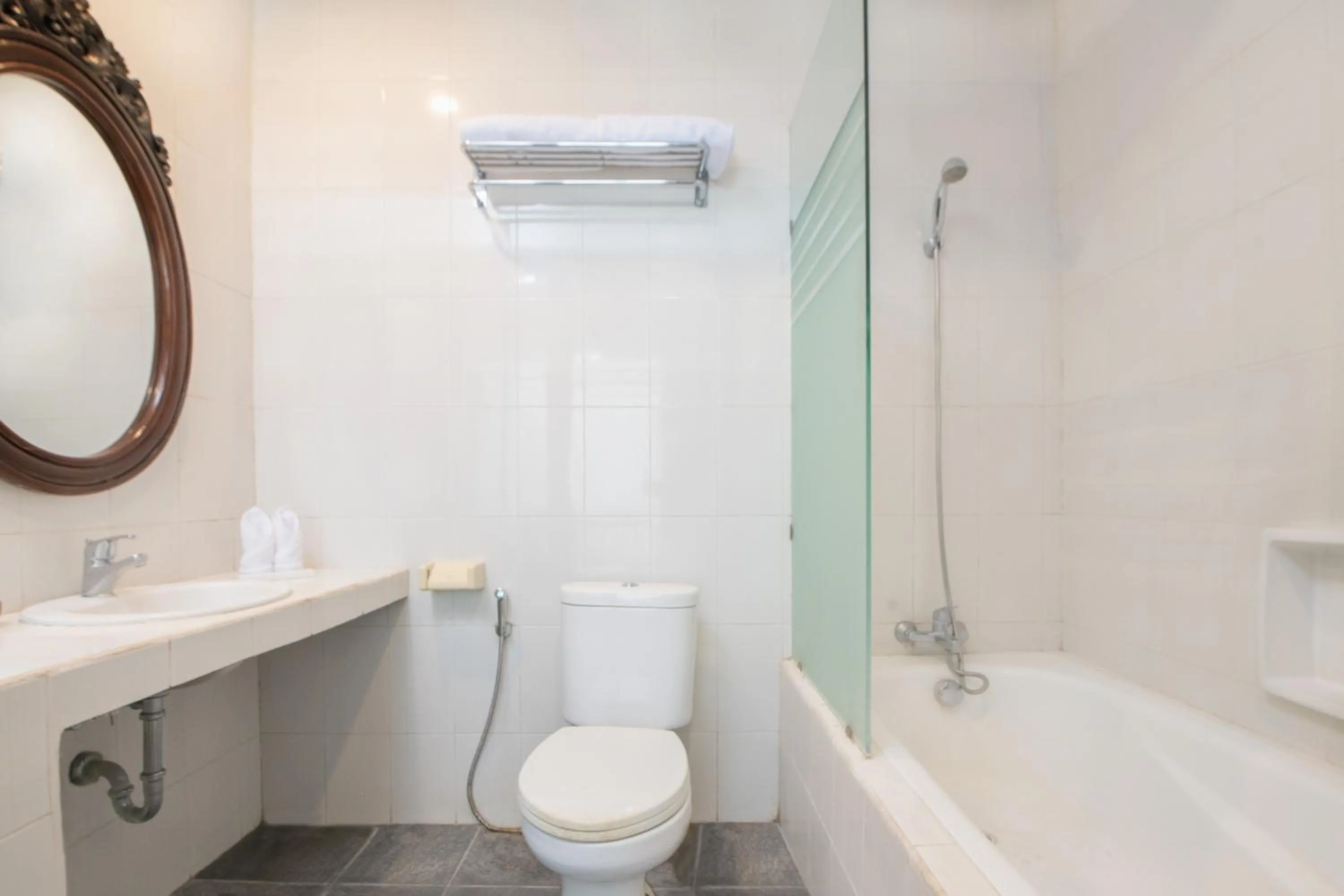 Bathroom in Villa Bunga Hotel