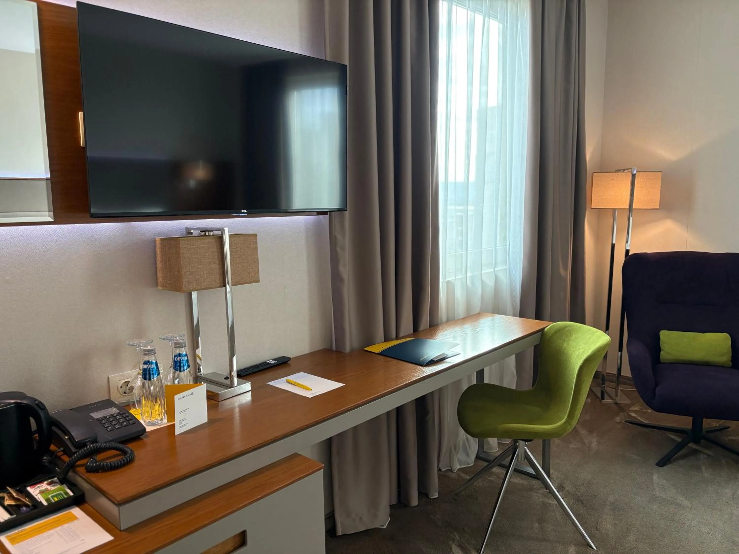 TV and multimedia in Hotel Golden Tulip Varna