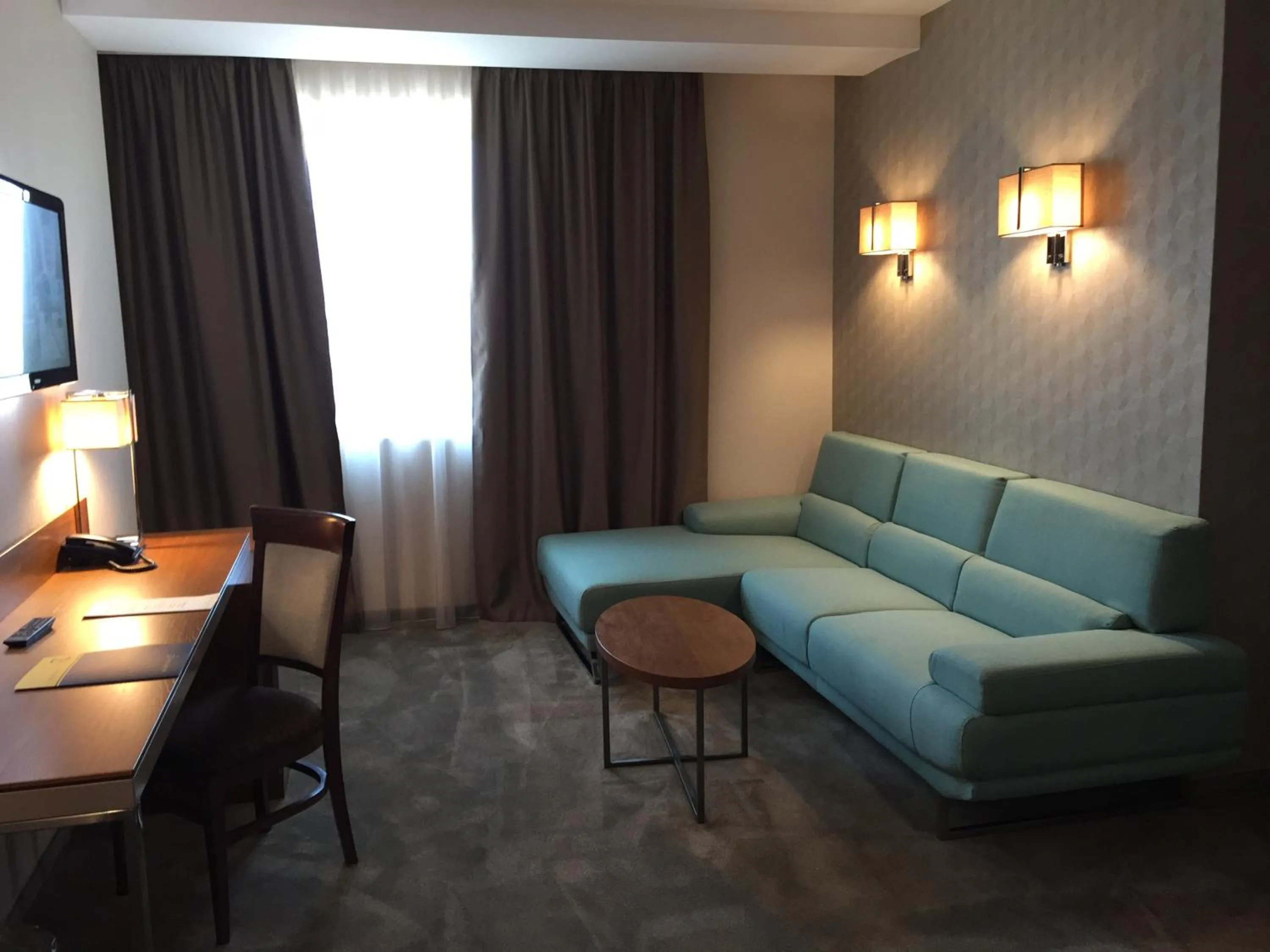 Living room in Hotel Golden Tulip Varna