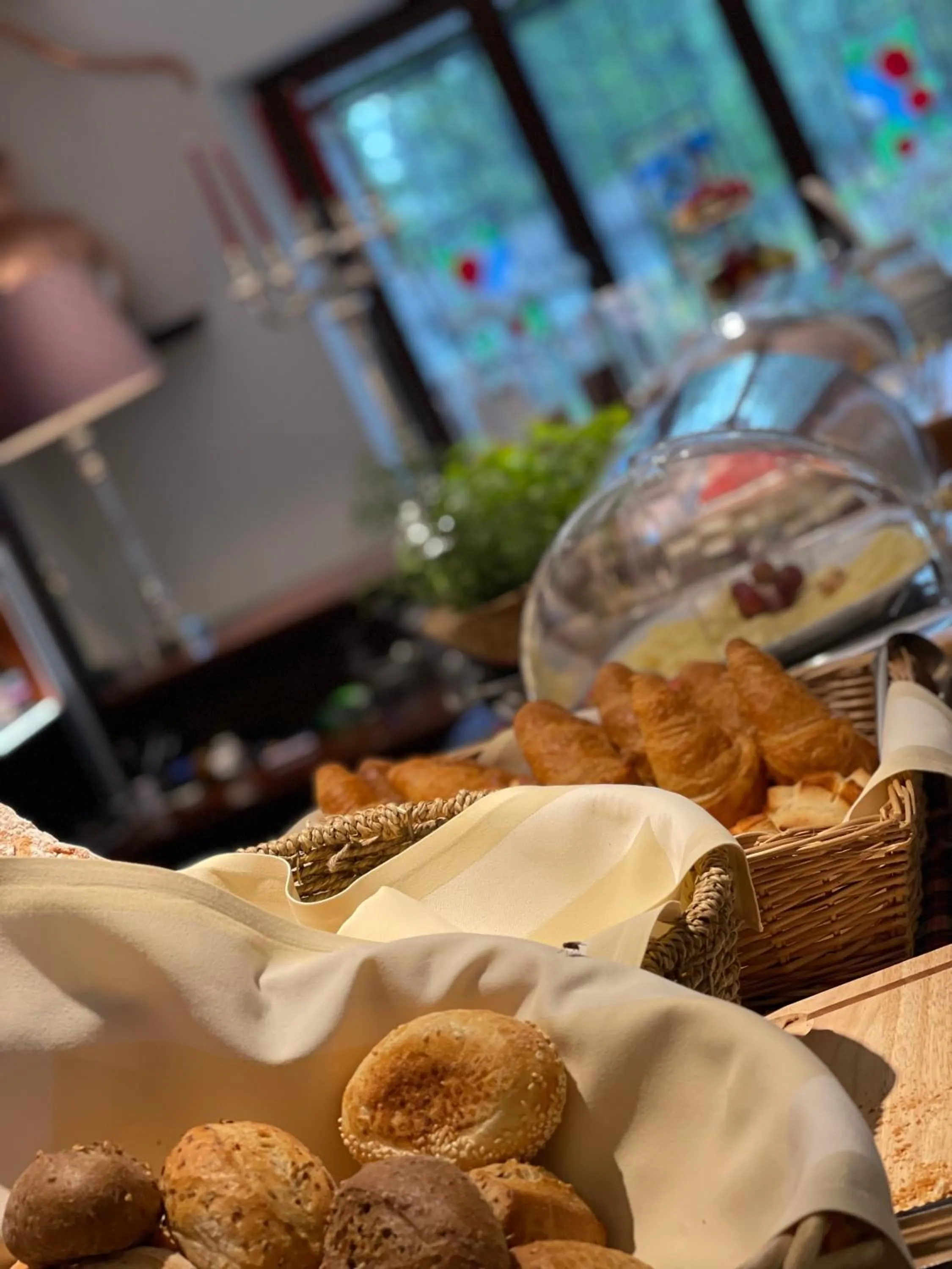 Buffet breakfast in Trompeterschlössle Hotel & Residence