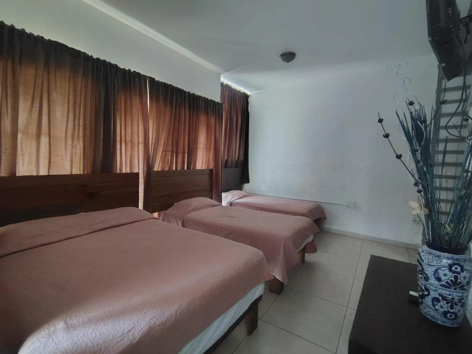 Bed in Acapulco Amor