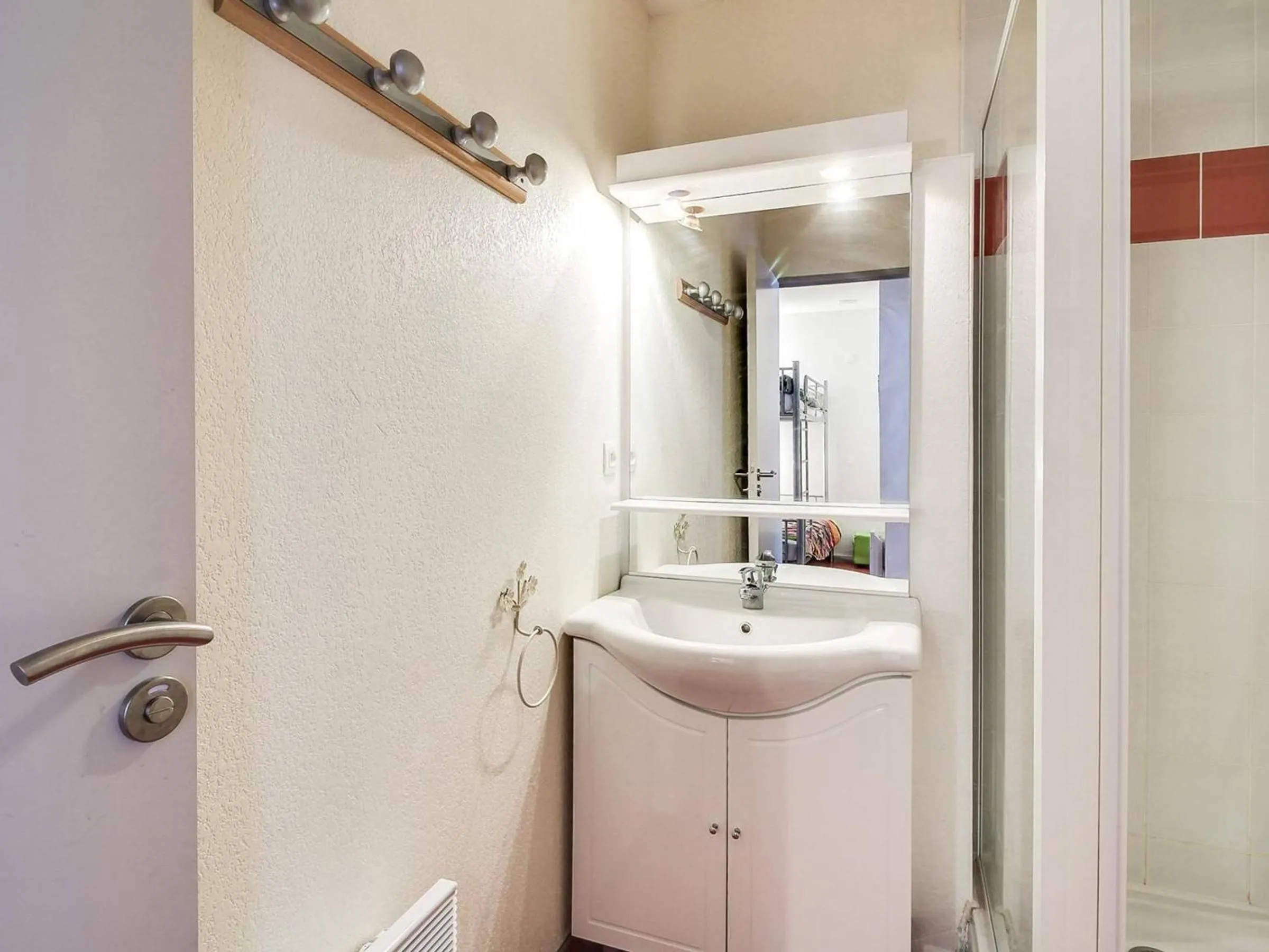 Appartement T2 avec coin nuit, face télécabine, 4 pers, plein centre, Cauterets - FR-1-401-7