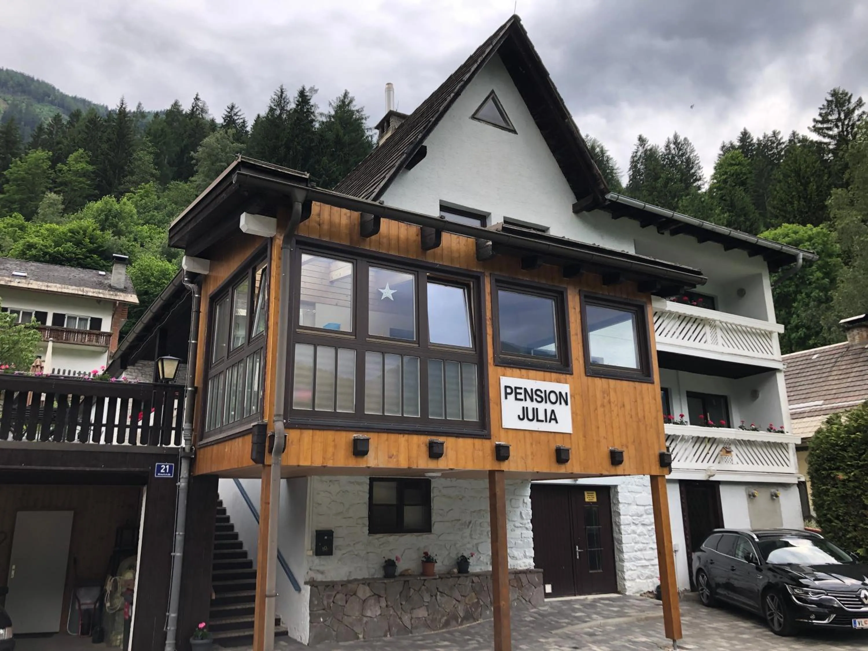Property building in Pension Julia