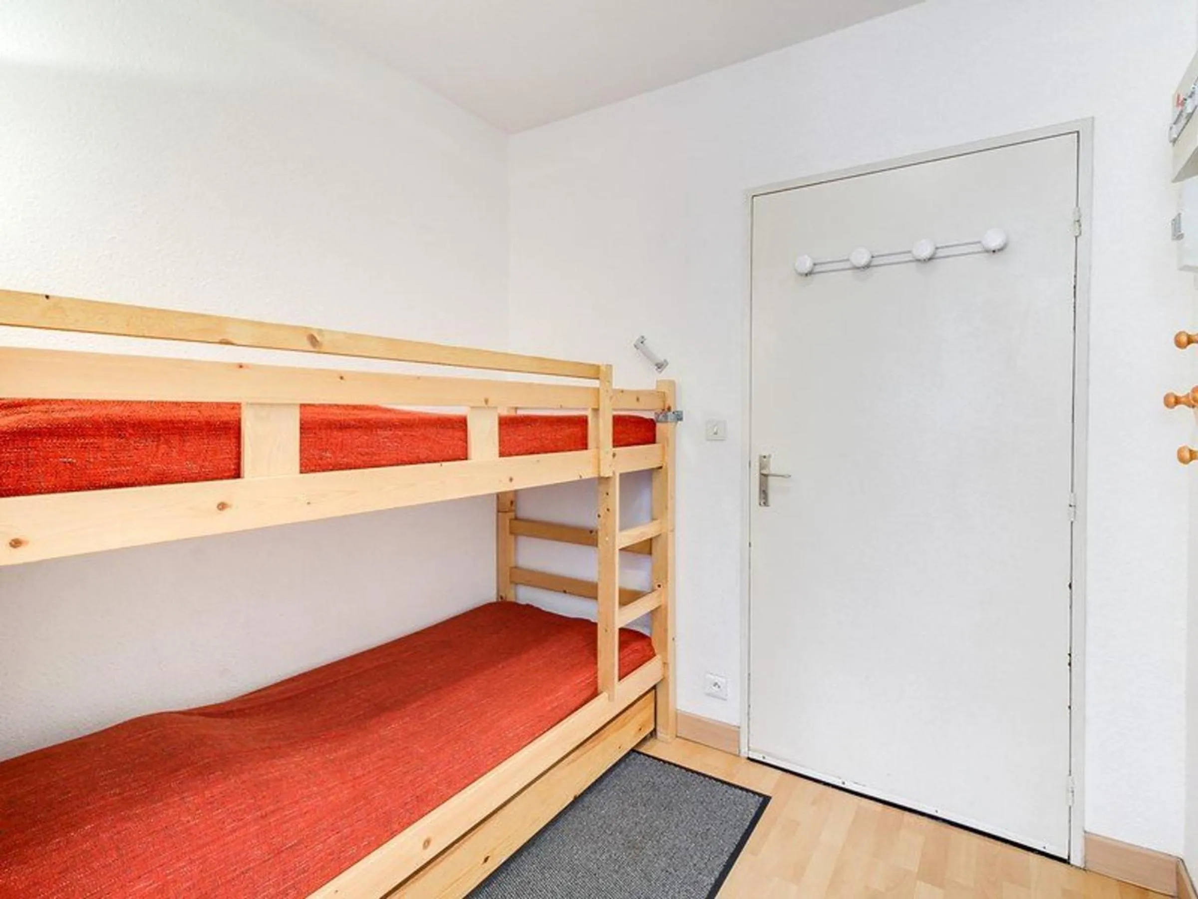 Studio cabine 4 personnes avec balcon - La Mongie, près des pistes - FR-1-404-100